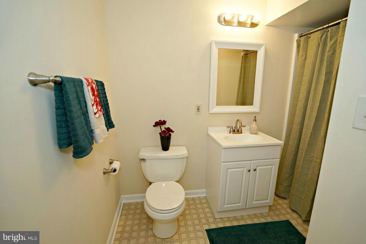 LAKEWOOD HILLS - Residential