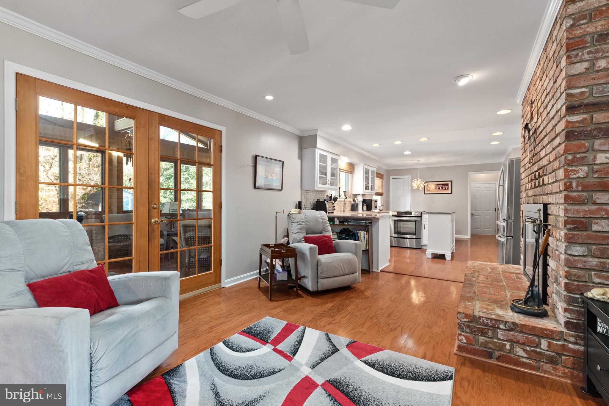 NORTH RIVER FOREST - Residential