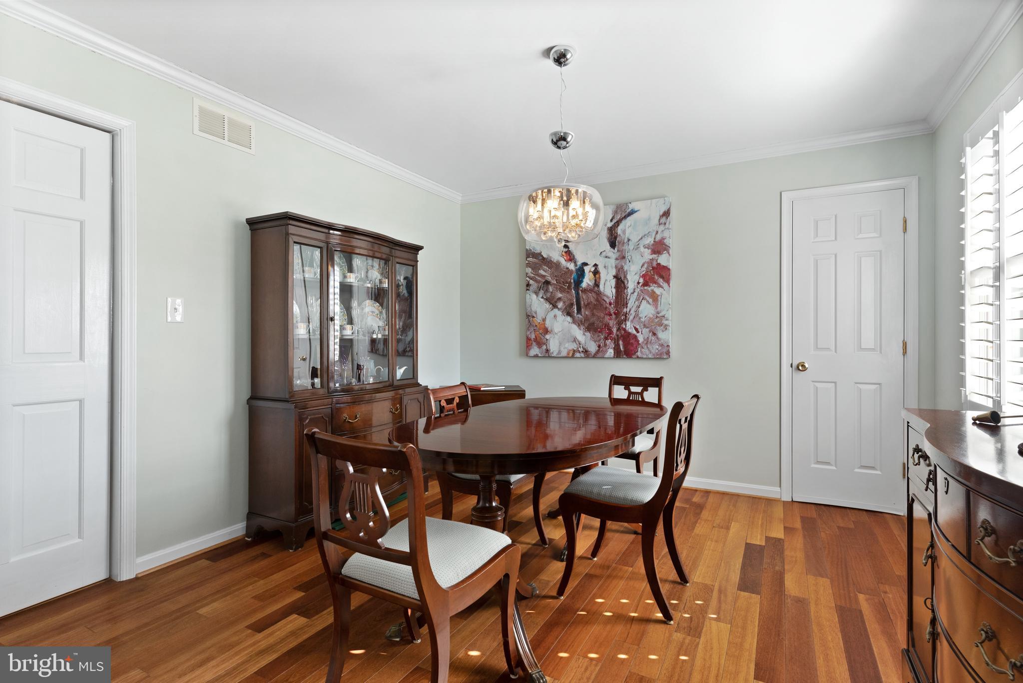 NORTH RIVER FOREST - Residential