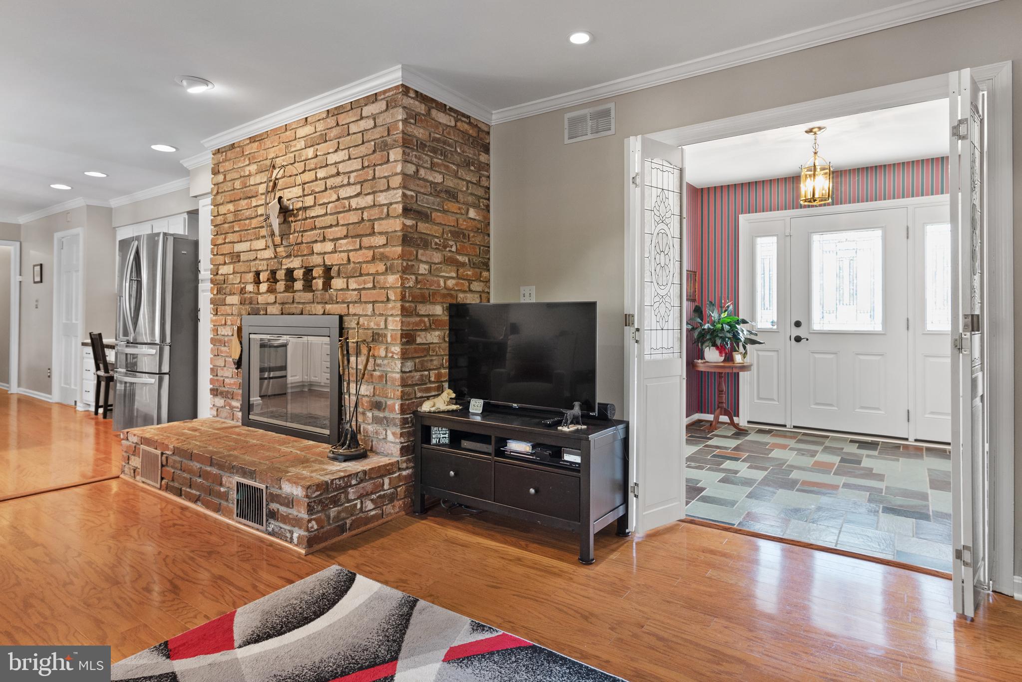 NORTH RIVER FOREST - Residential