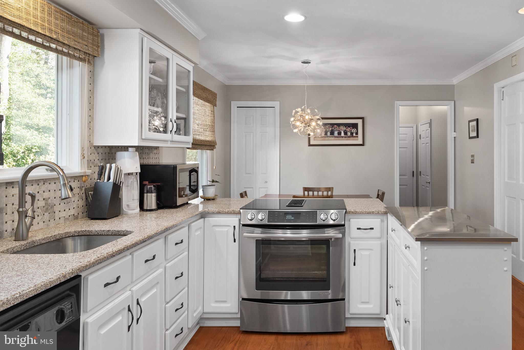 NORTH RIVER FOREST - Residential