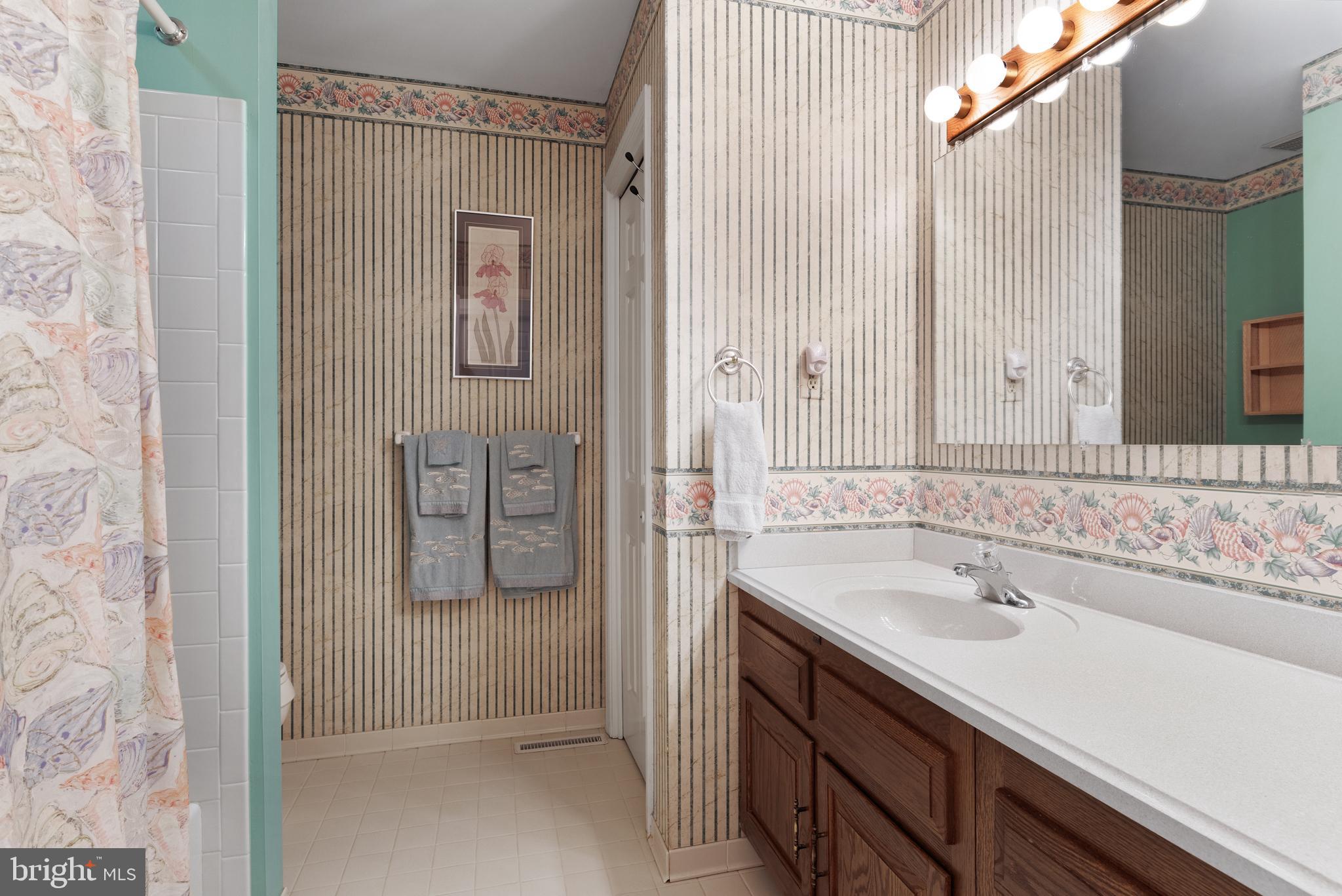 NORTH RIVER FOREST - Residential