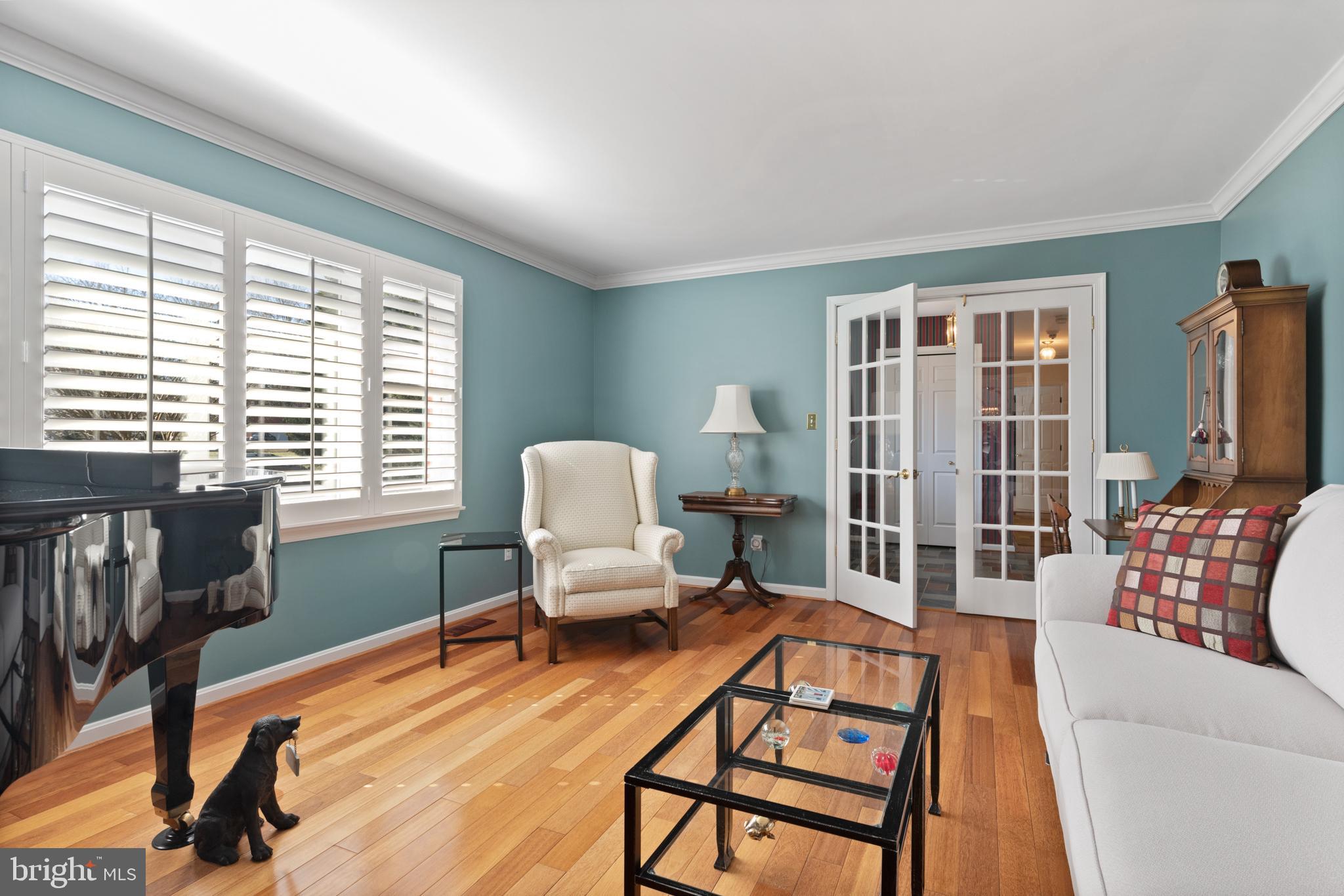 NORTH RIVER FOREST - Residential