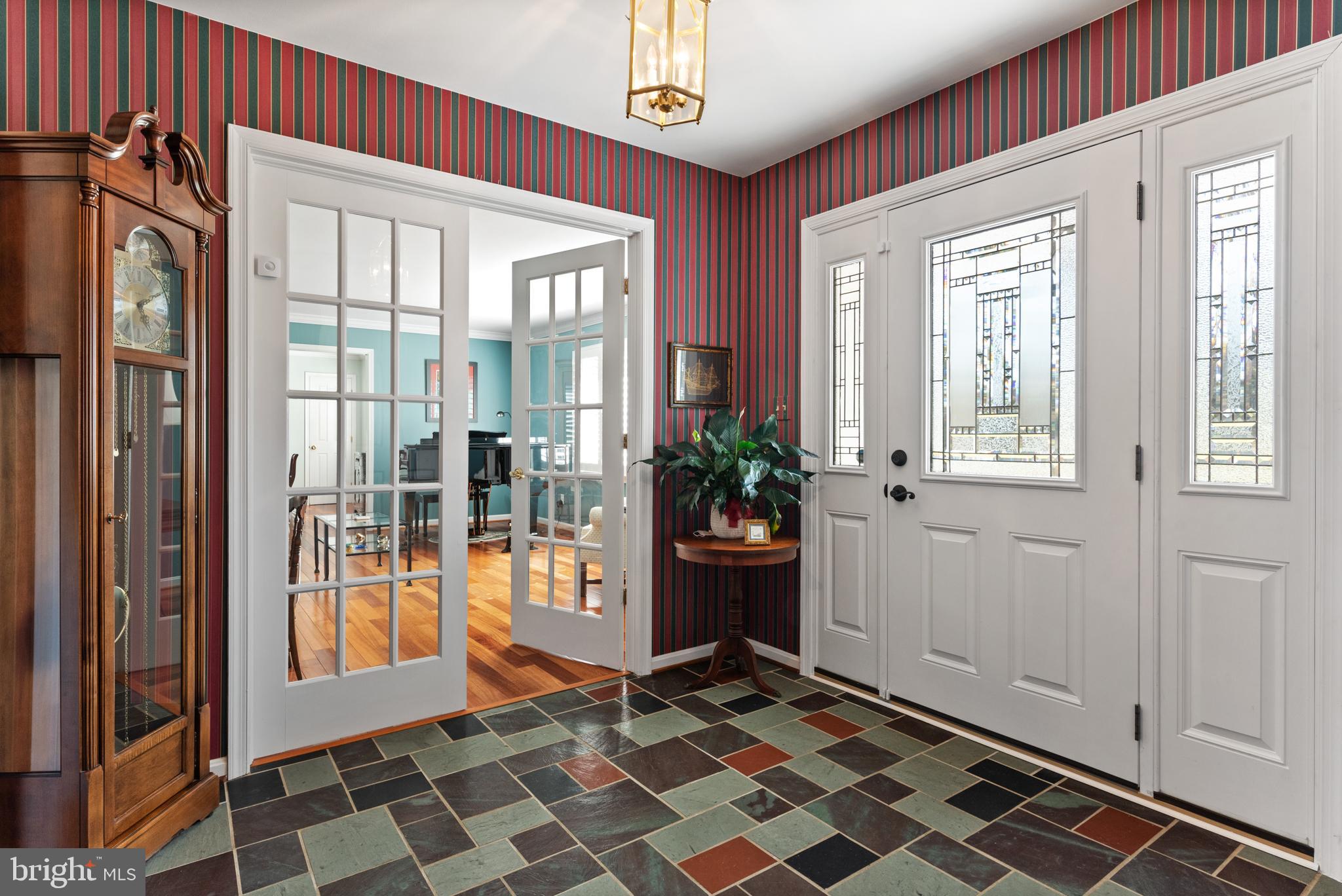 NORTH RIVER FOREST - Residential