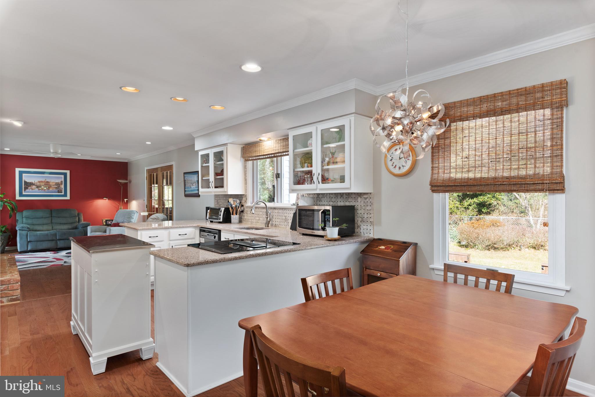 NORTH RIVER FOREST - Residential