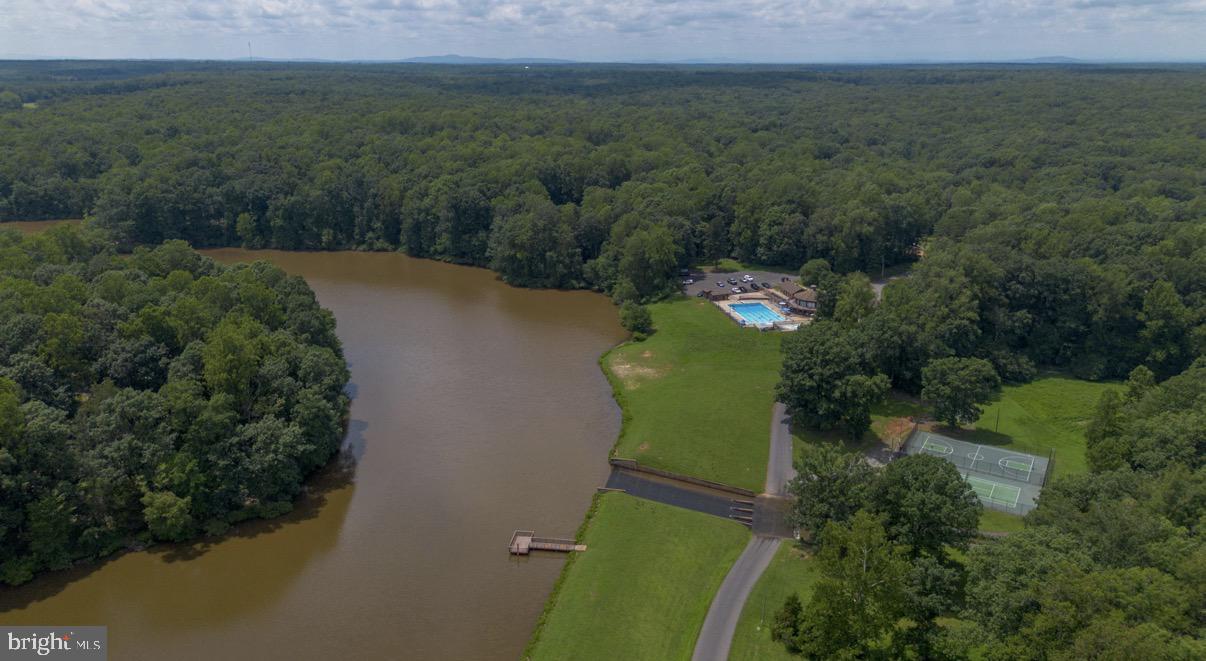 LAKE WILDERNESS - Residential
