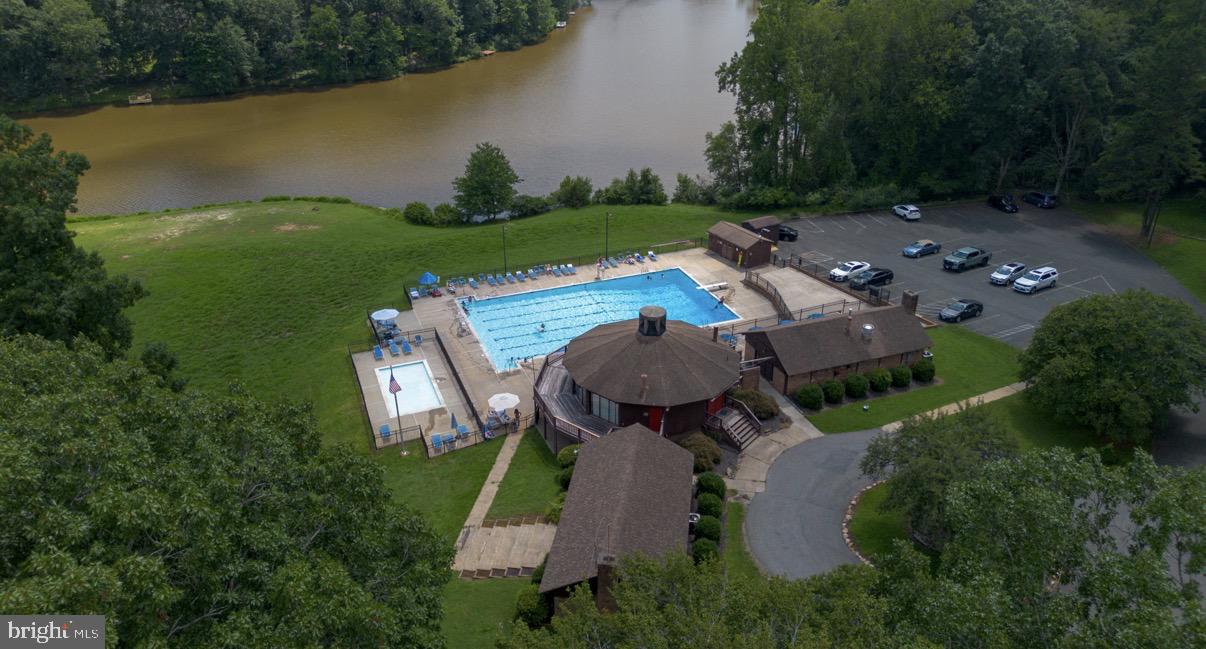 LAKE WILDERNESS - Residential