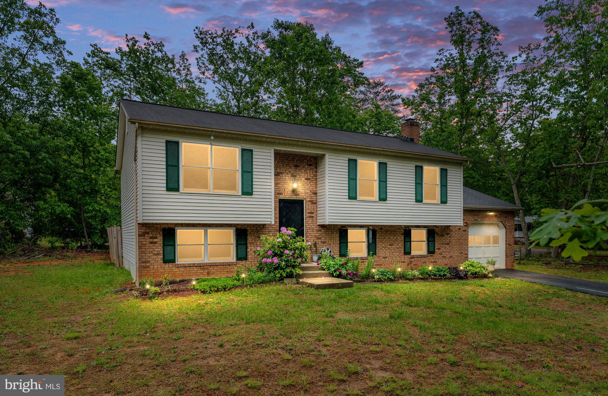 LAKE WILDERNESS - Residential