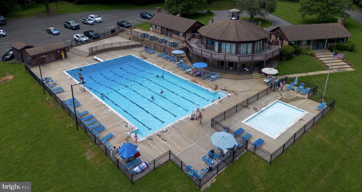 LAKE WILDERNESS - Residential