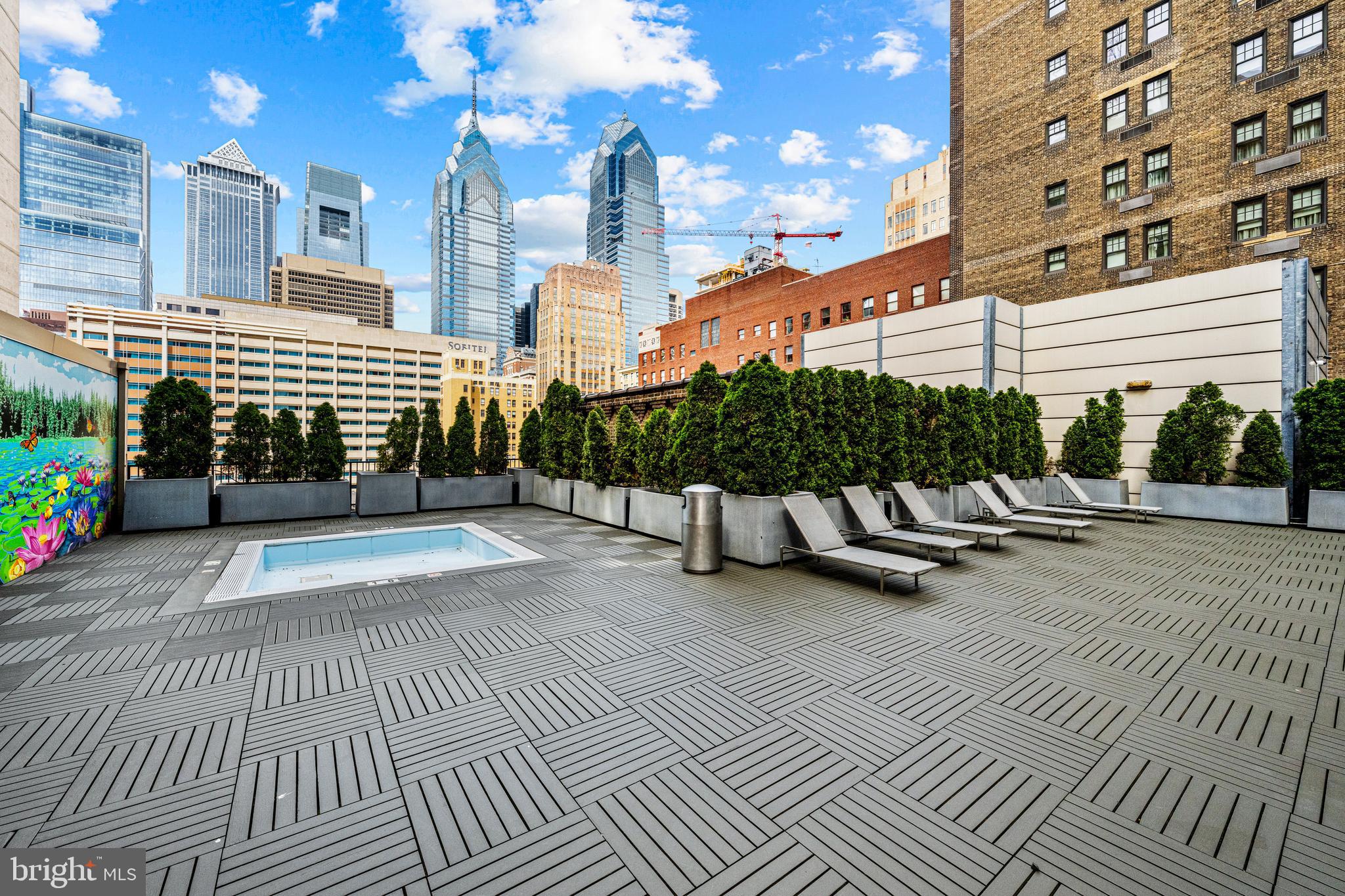 RITTENHOUSE SQUARE - Residential