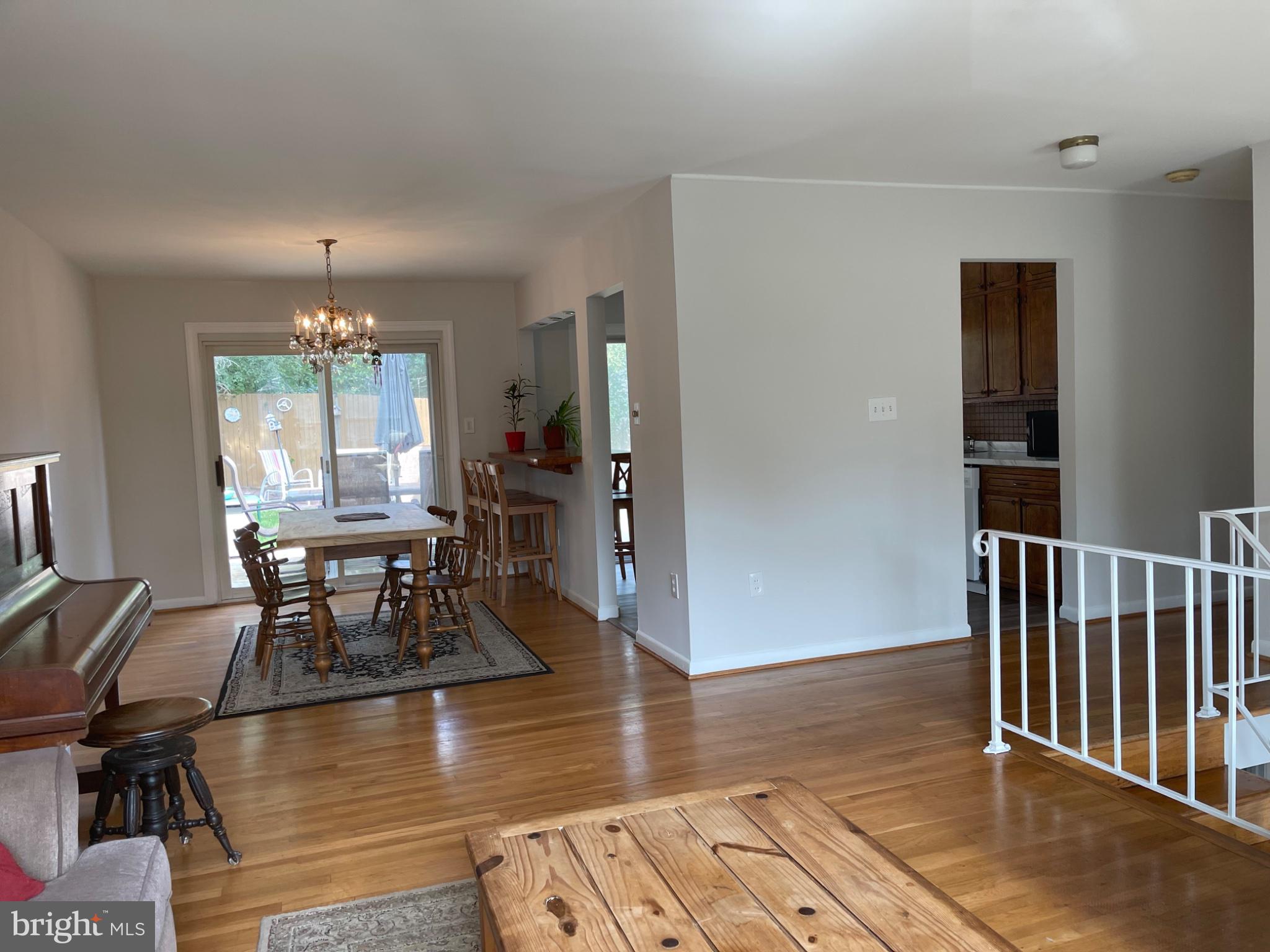 2407 HAYDEN DRIVE