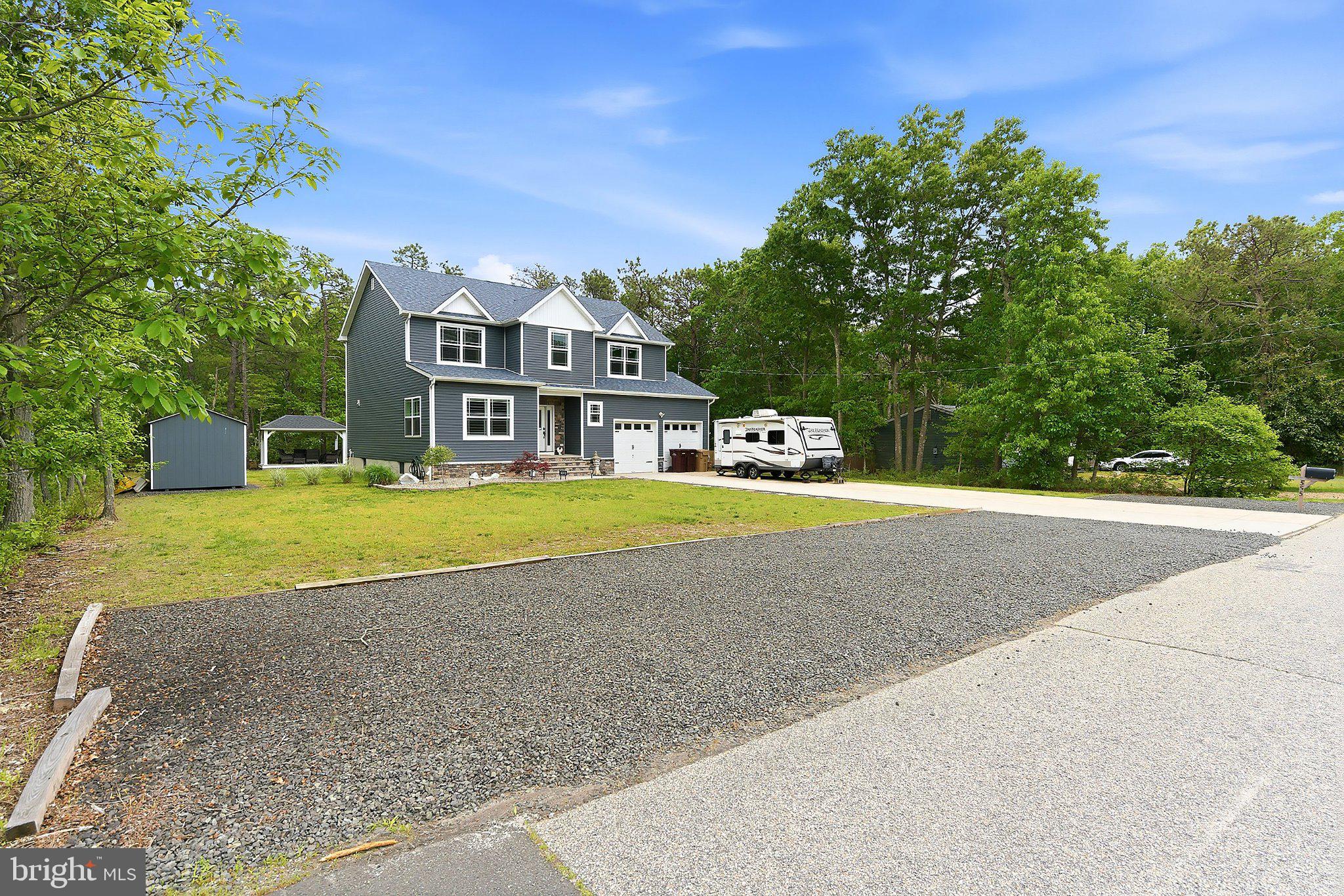 555 EGENOLF PLACE - Photo 3