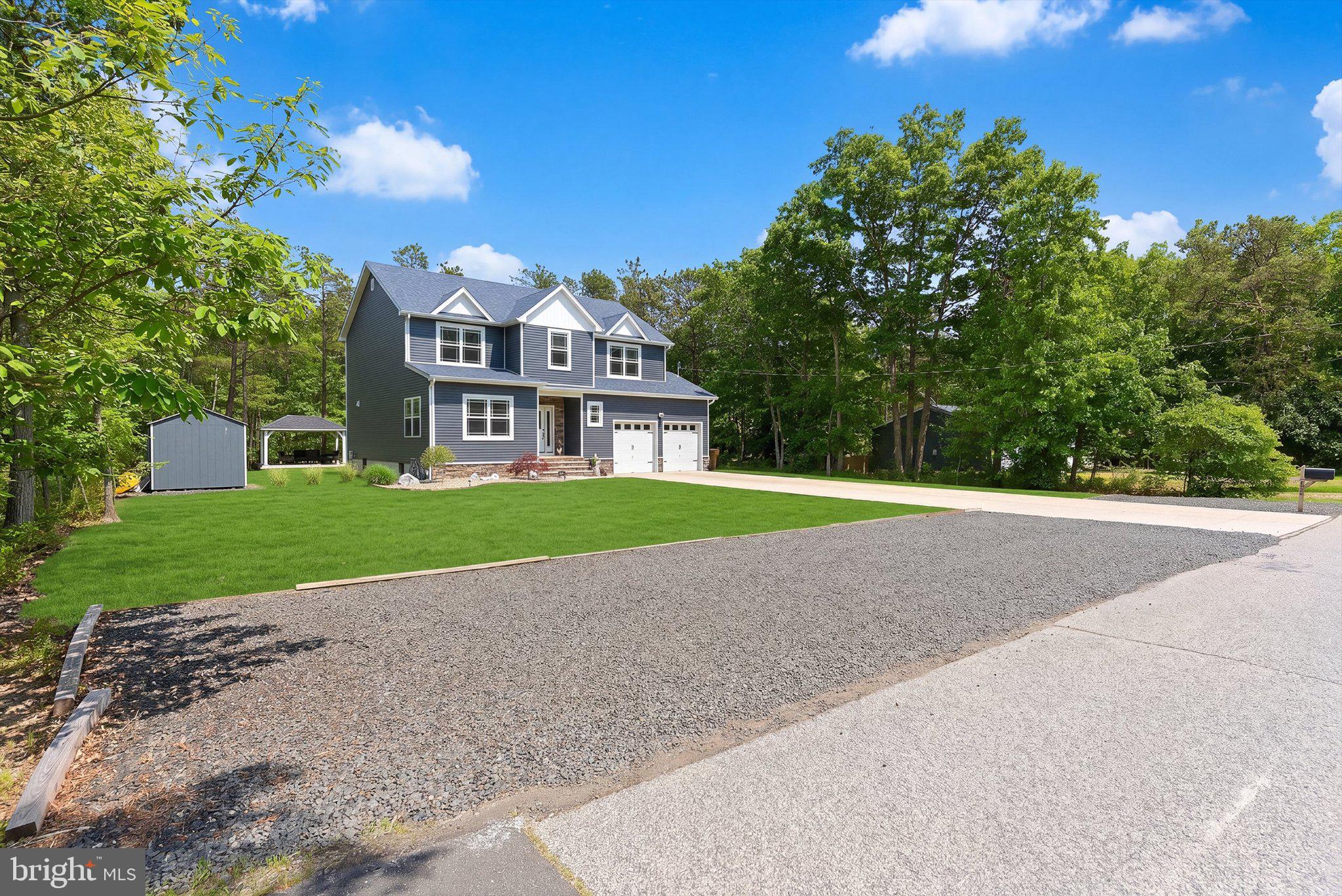 555 EGENOLF PLACE - Photo 4