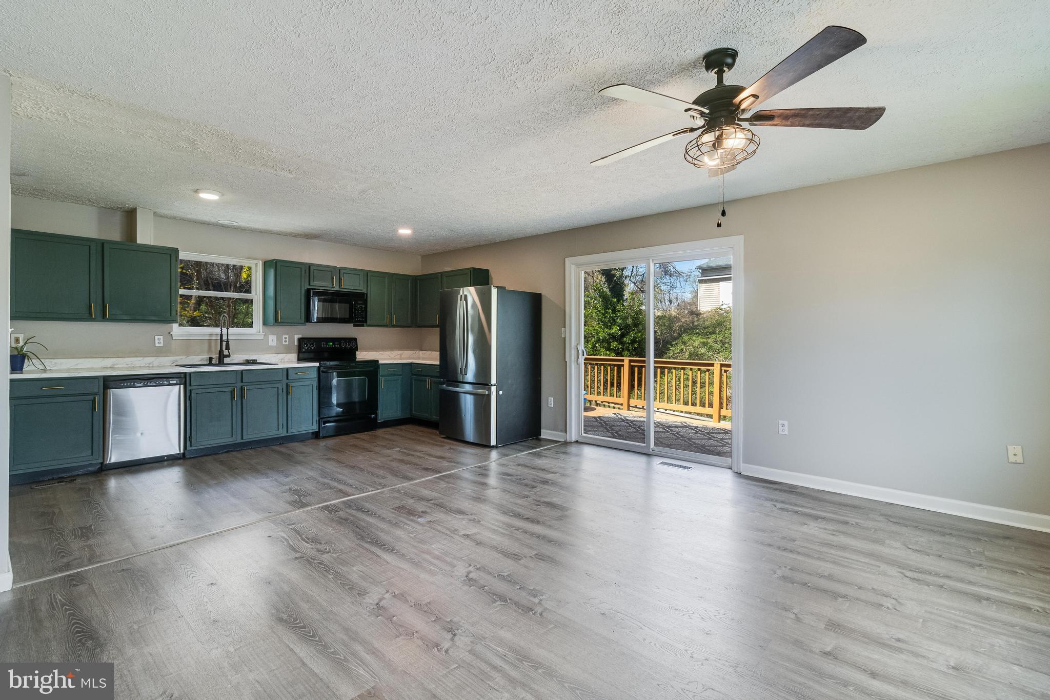 SUMMER CITY - Residential