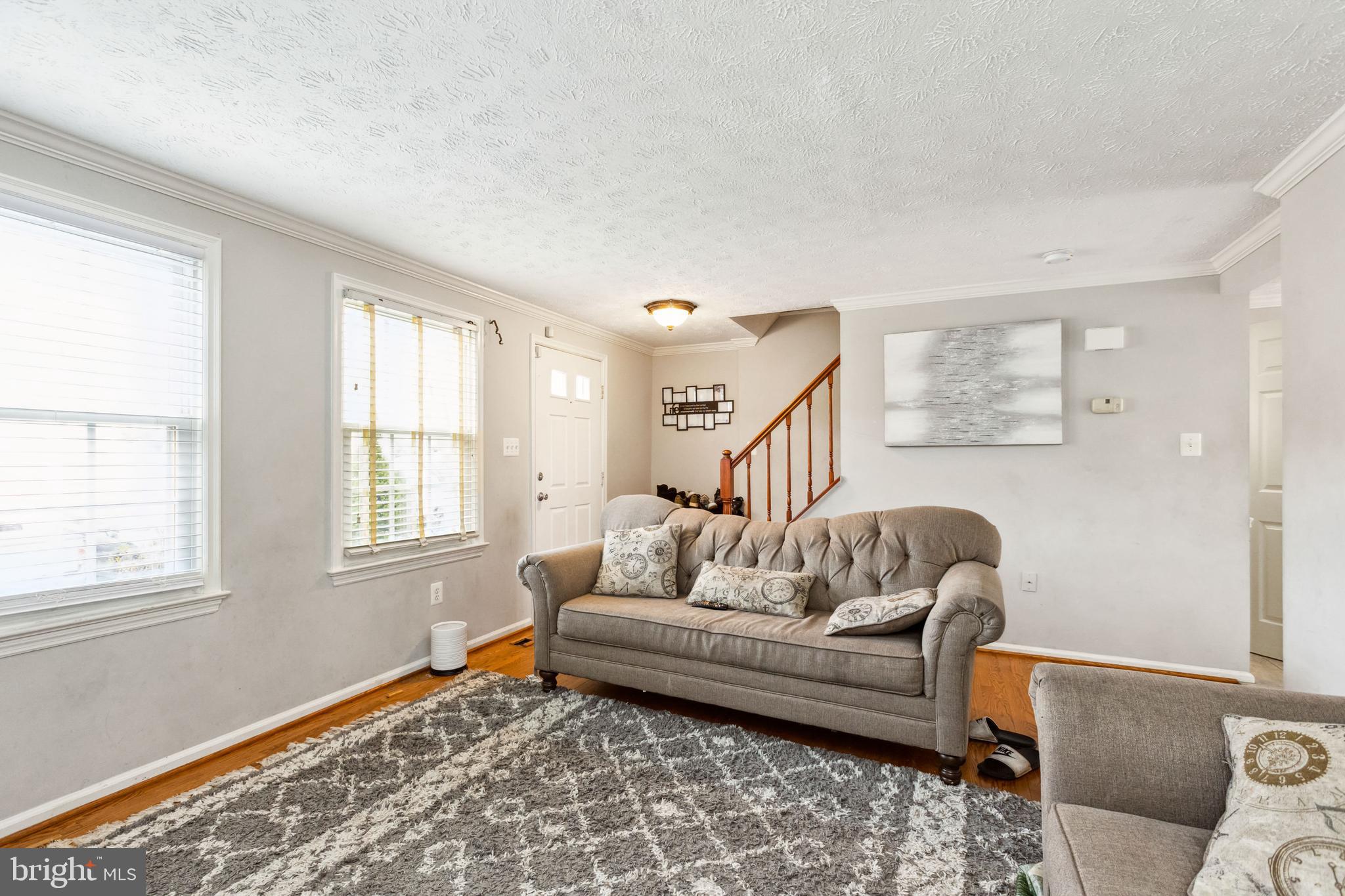 GUNNERS LAKE VILLAGE - Residential Lease