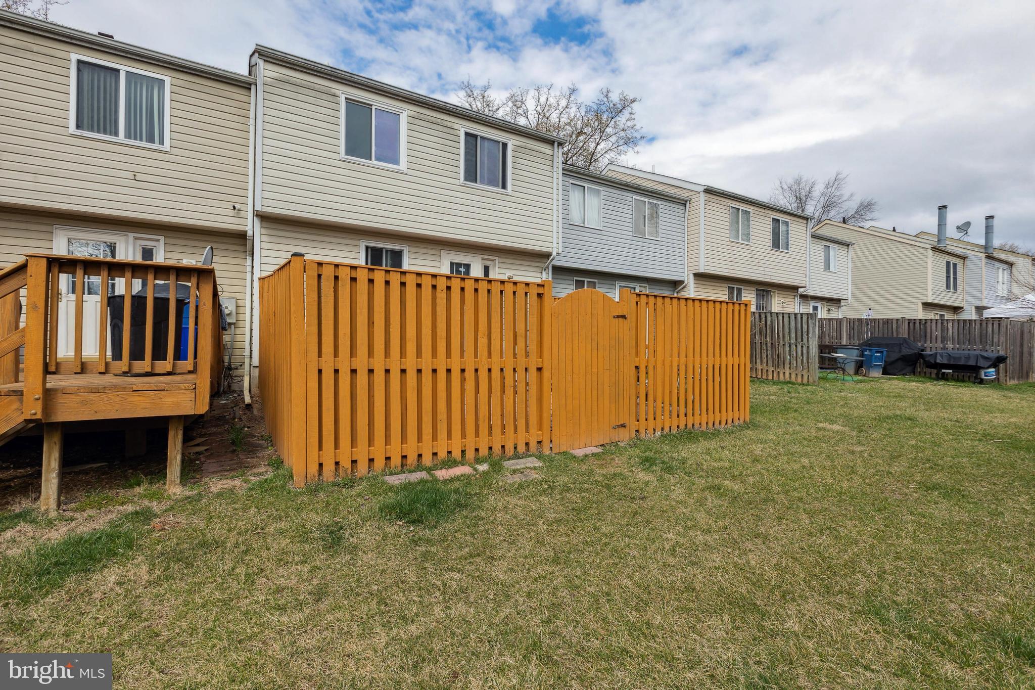 GUNNERS LAKE VILLAGE - Residential Lease