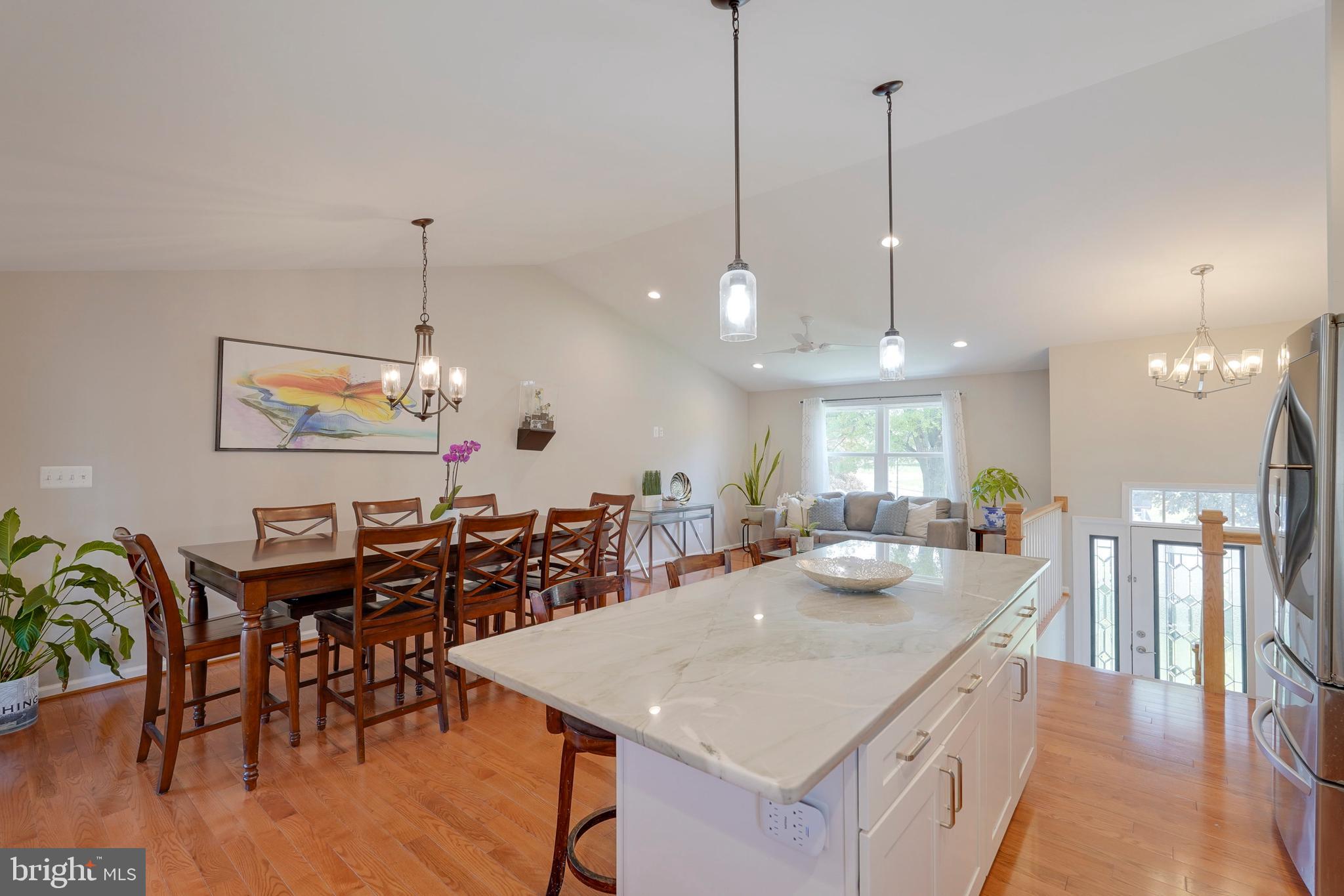 FOX MILL ESTATES - Residential