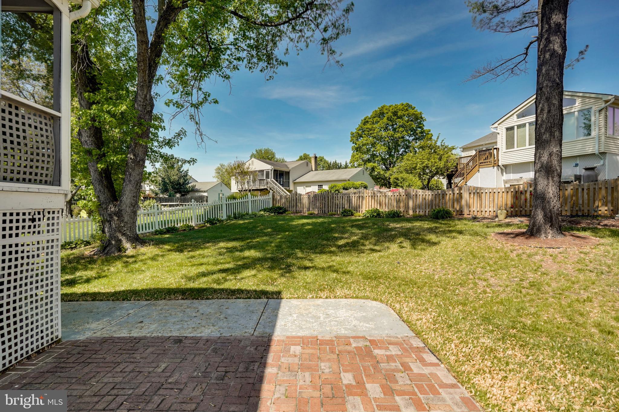 FOX MILL ESTATES - Residential