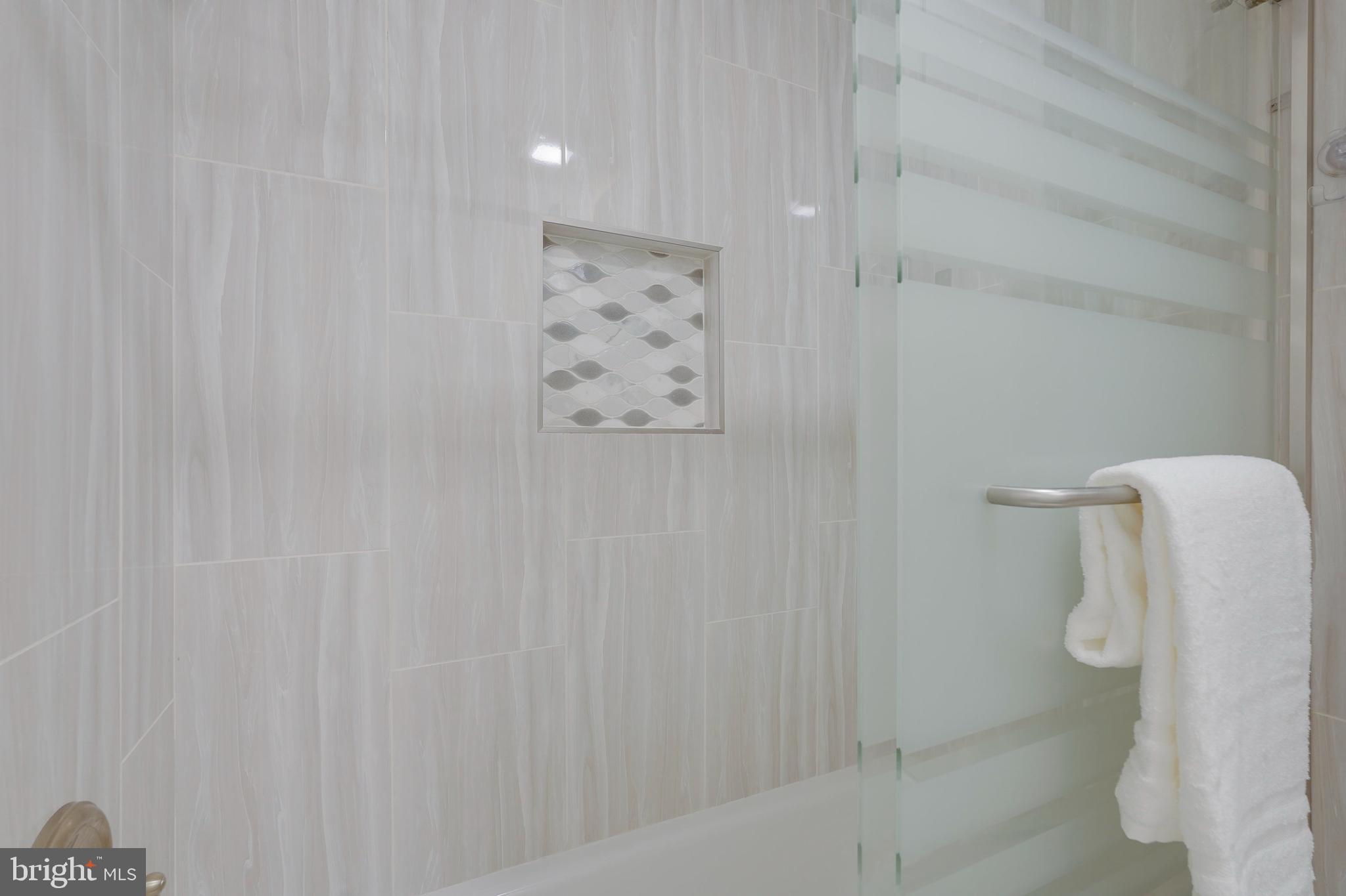 FOX MILL ESTATES - Residential