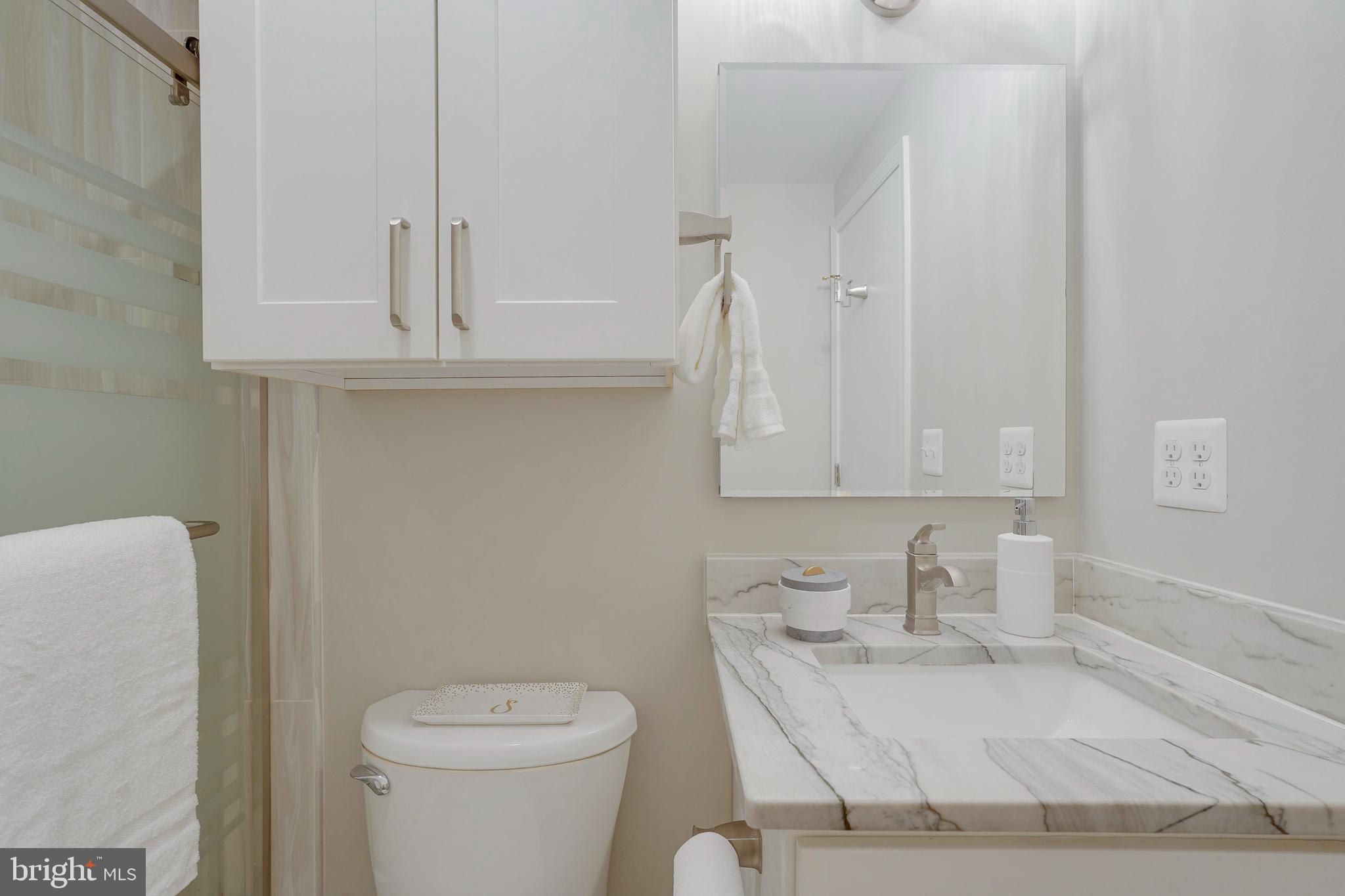 FOX MILL ESTATES - Residential