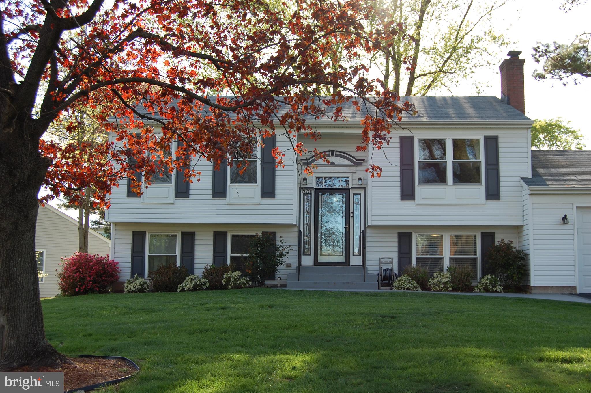 FOX MILL ESTATES - Residential