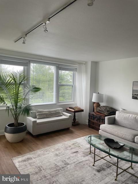 OAK HILL - Residential Lease