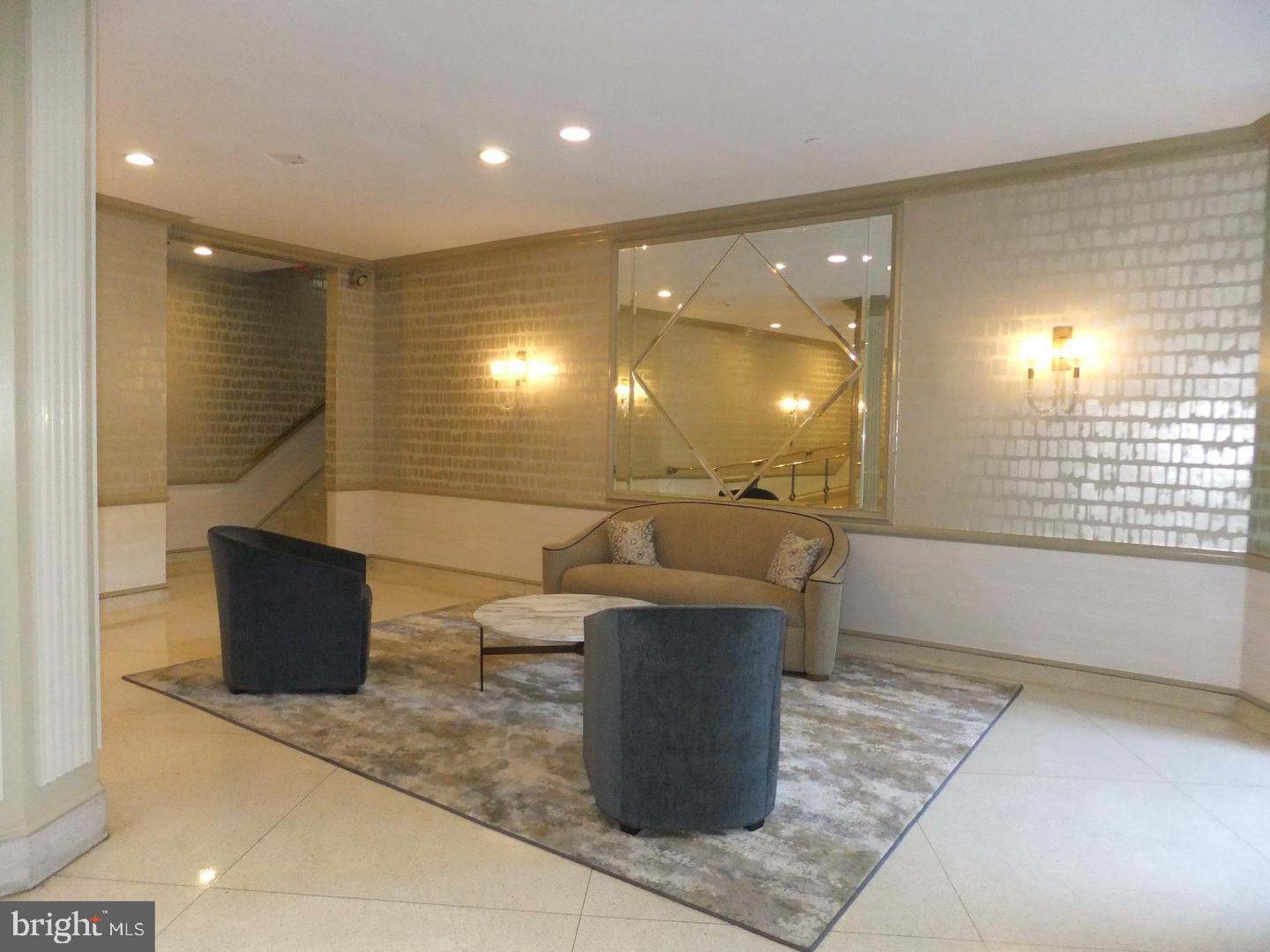 OAK HILL - Residential Lease