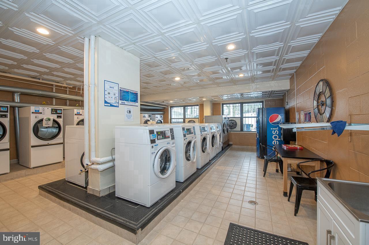 OAK HILL - Residential Lease