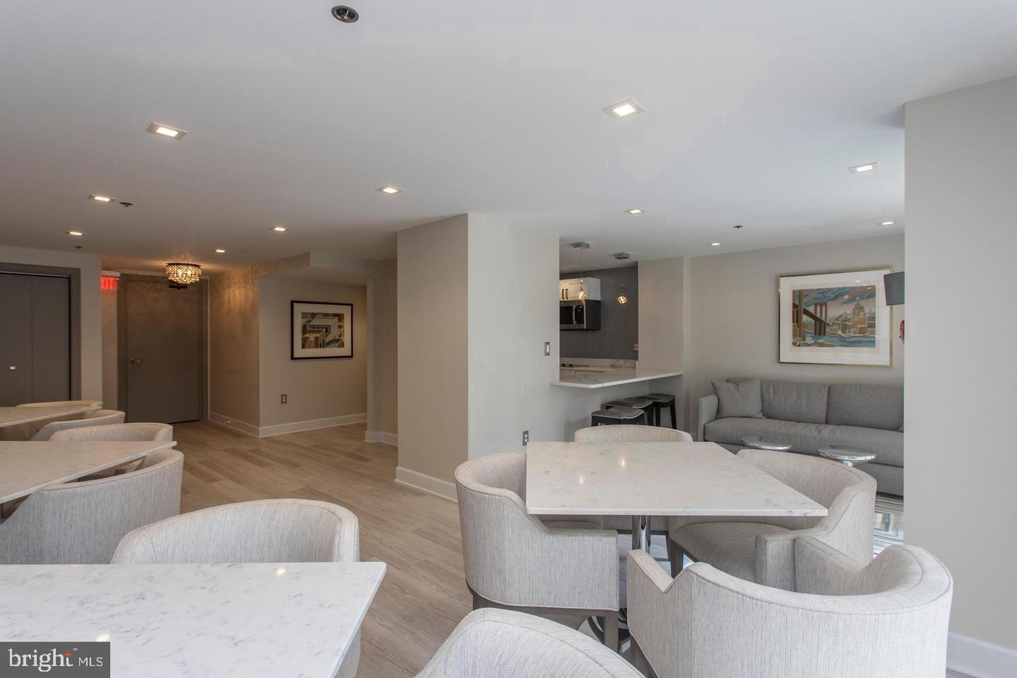 OAK HILL - Residential Lease