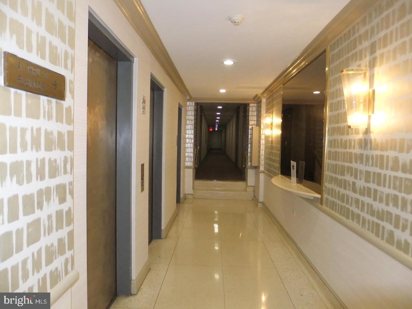 OAK HILL - Residential Lease