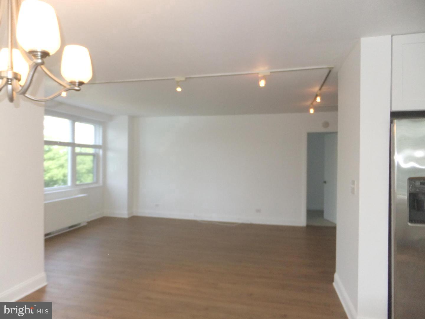 OAK HILL - Residential Lease