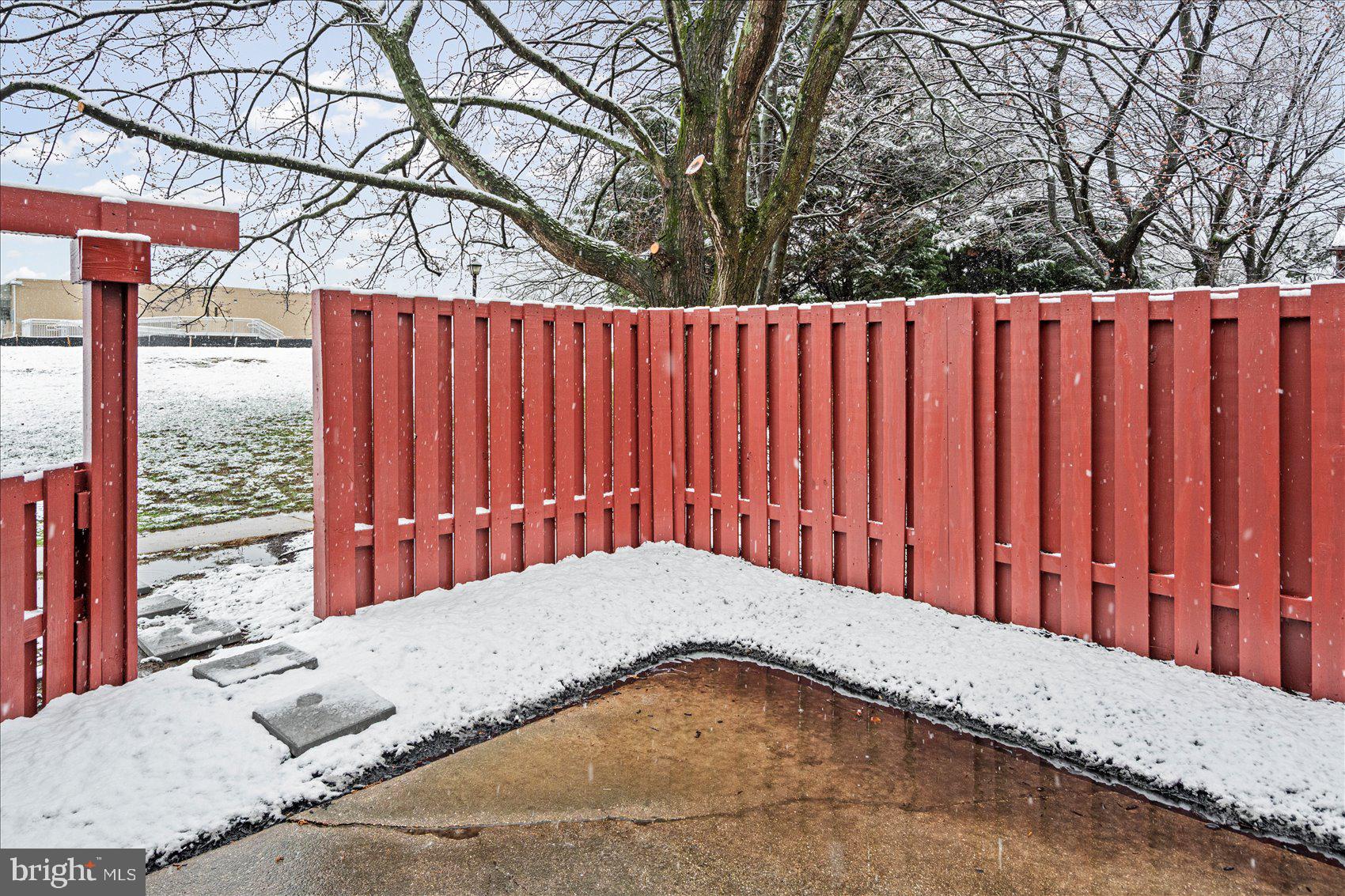 VILLAGE OF OAKLAND MILLS - Residential