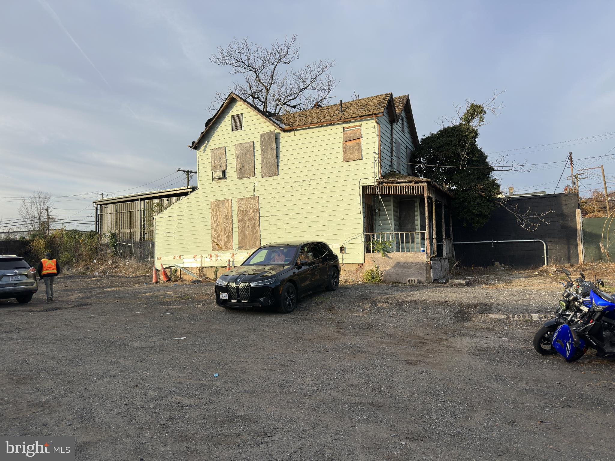 2203 CHANNING STREET NE