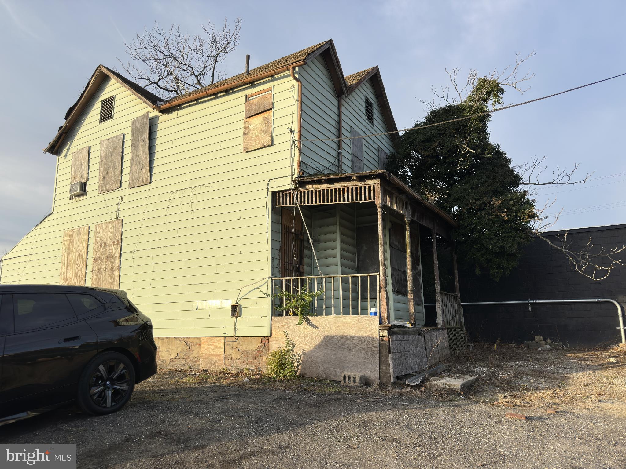 2203 CHANNING STREET NE