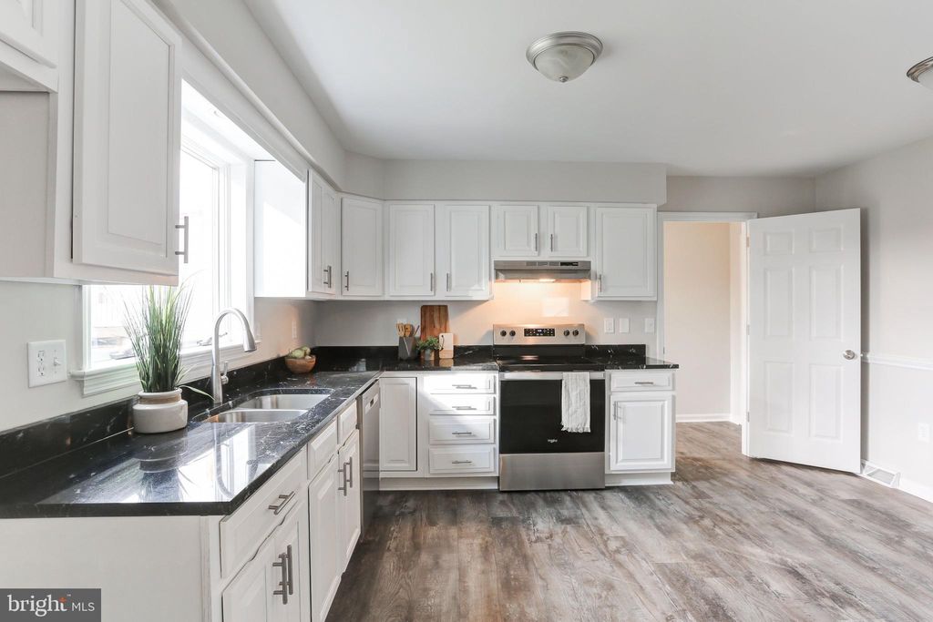 Photo of 174 Wheatland Drive, Denver, PA 17517 (MLS # PALA2045006)