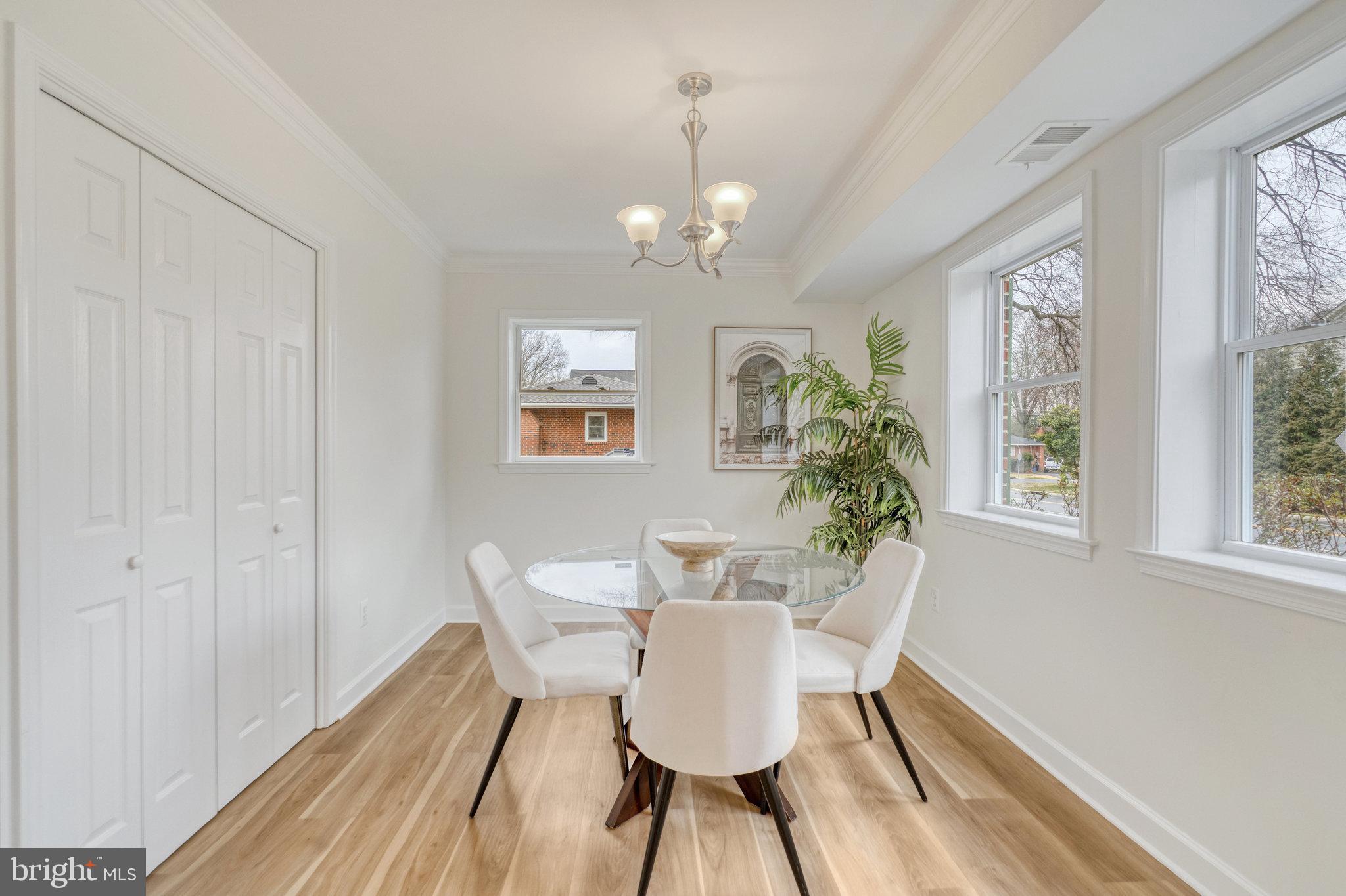 EAST VIENNA WOODS - Residential