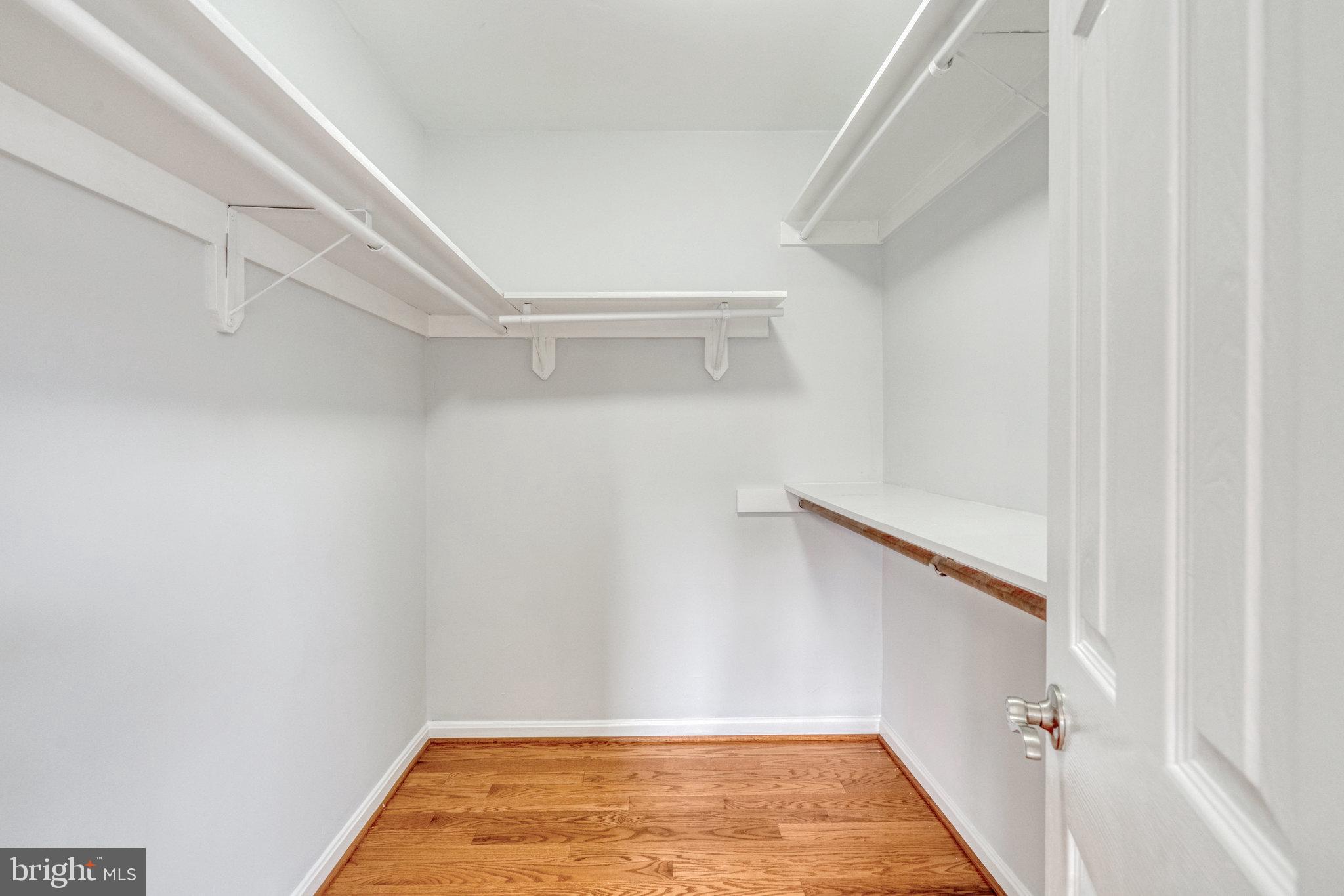 EAST VIENNA WOODS - Residential