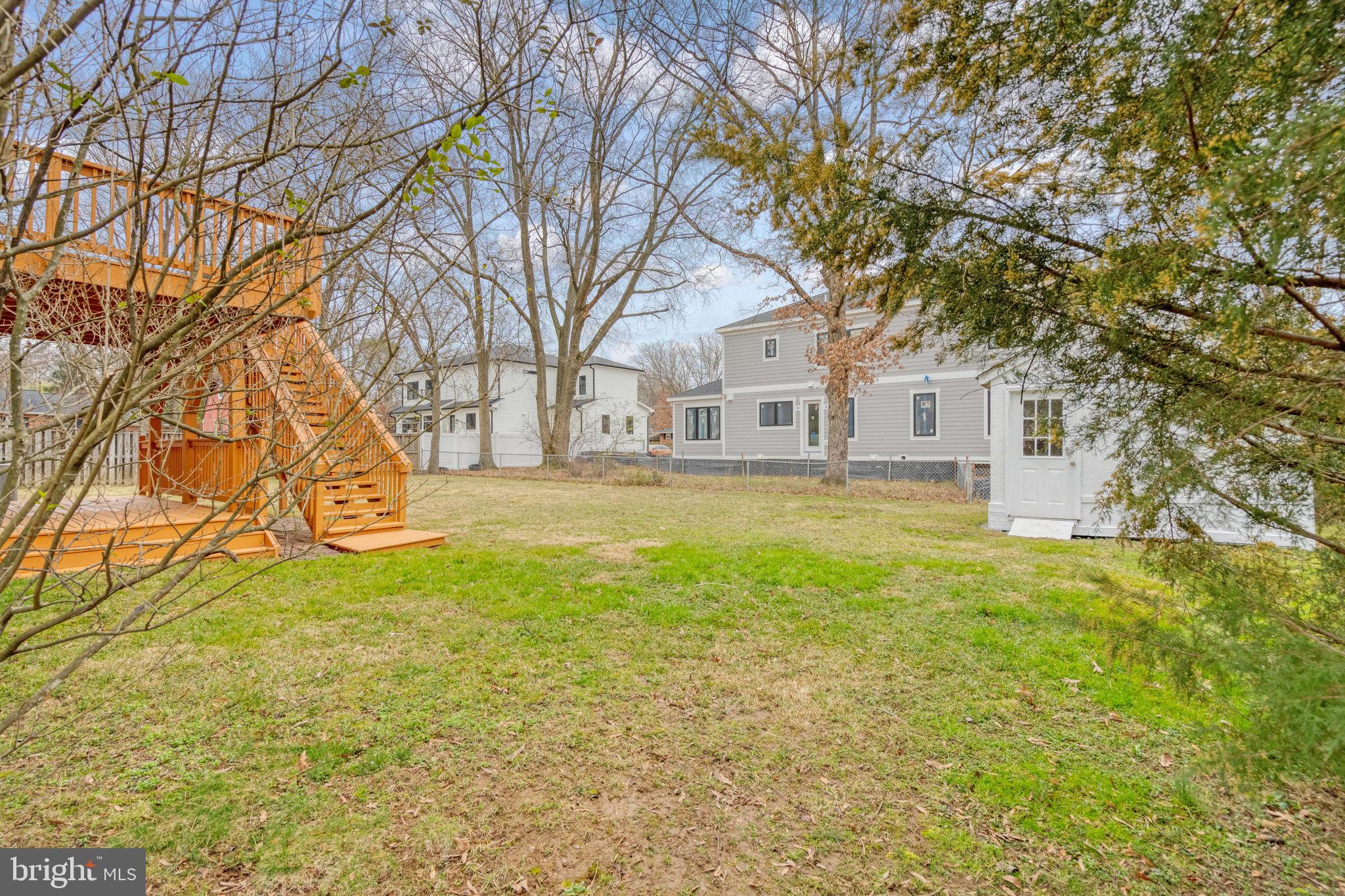 EAST VIENNA WOODS - Residential