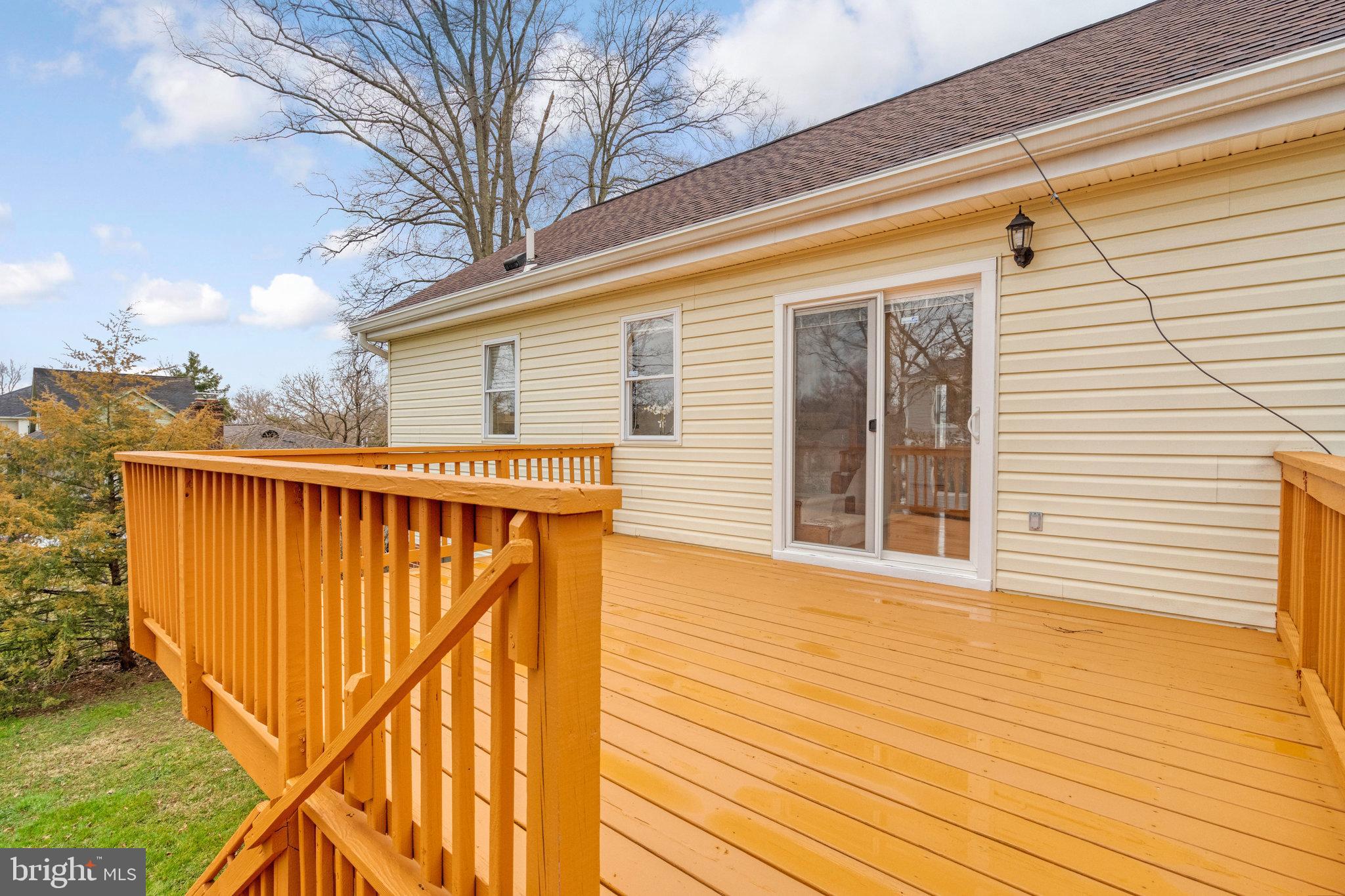 EAST VIENNA WOODS - Residential