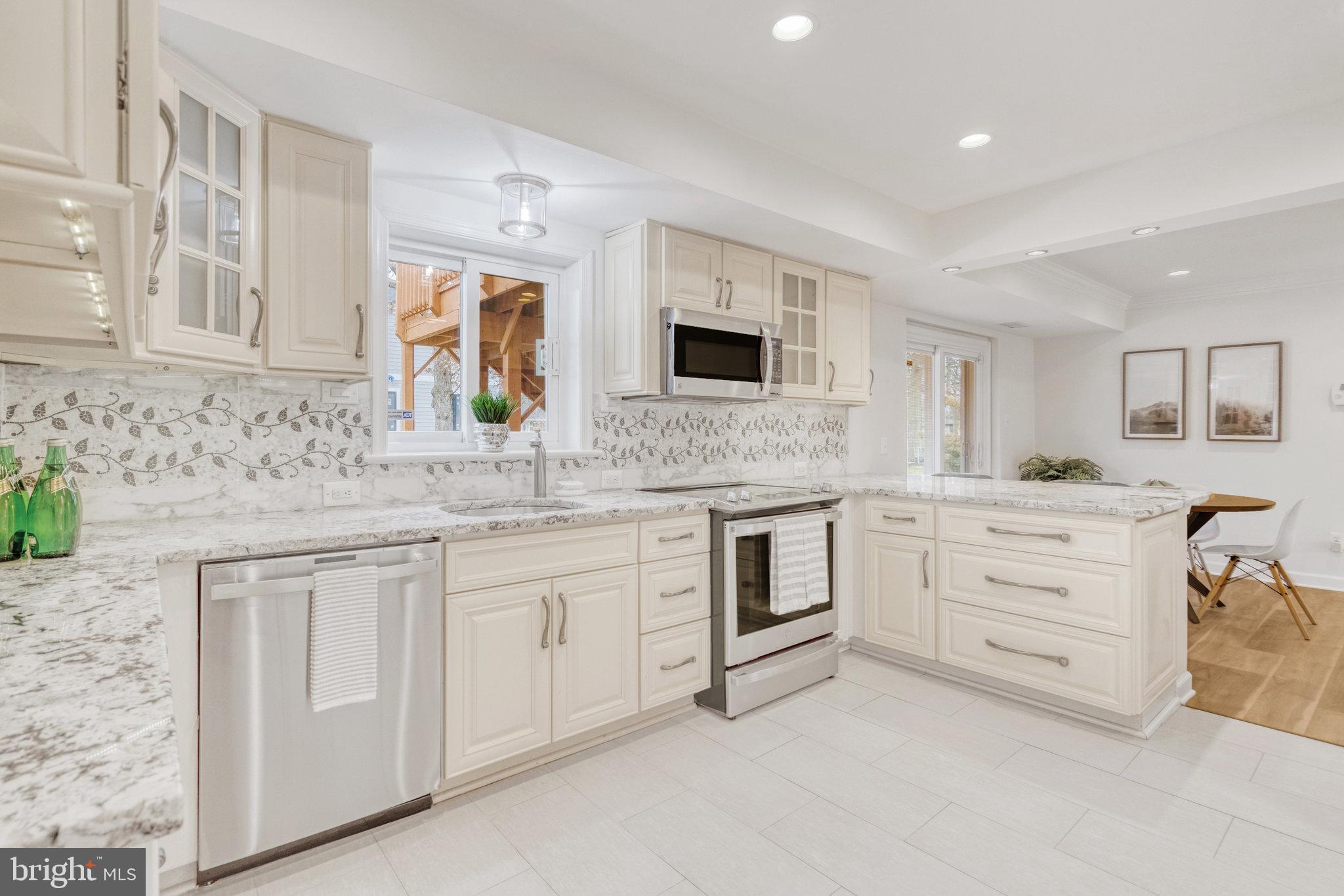 EAST VIENNA WOODS - Residential