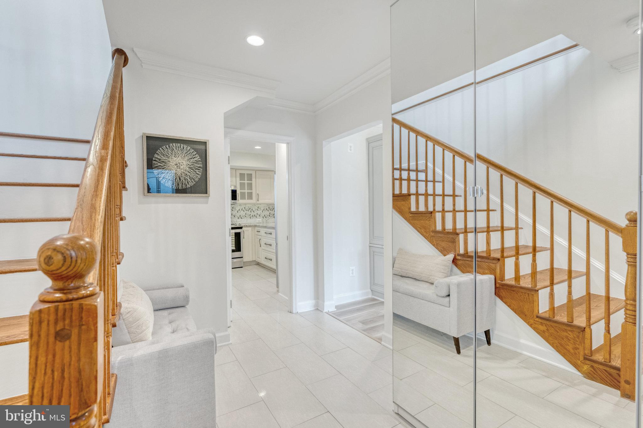 EAST VIENNA WOODS - Residential