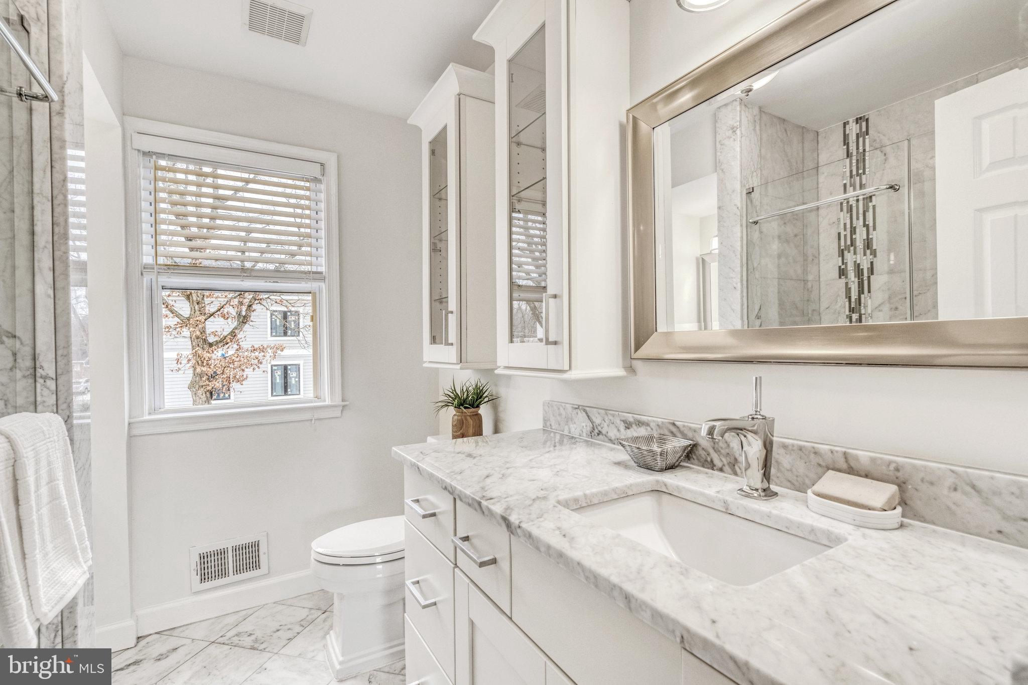 EAST VIENNA WOODS - Residential