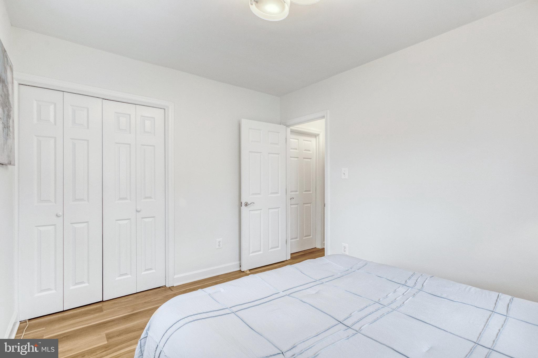 EAST VIENNA WOODS - Residential