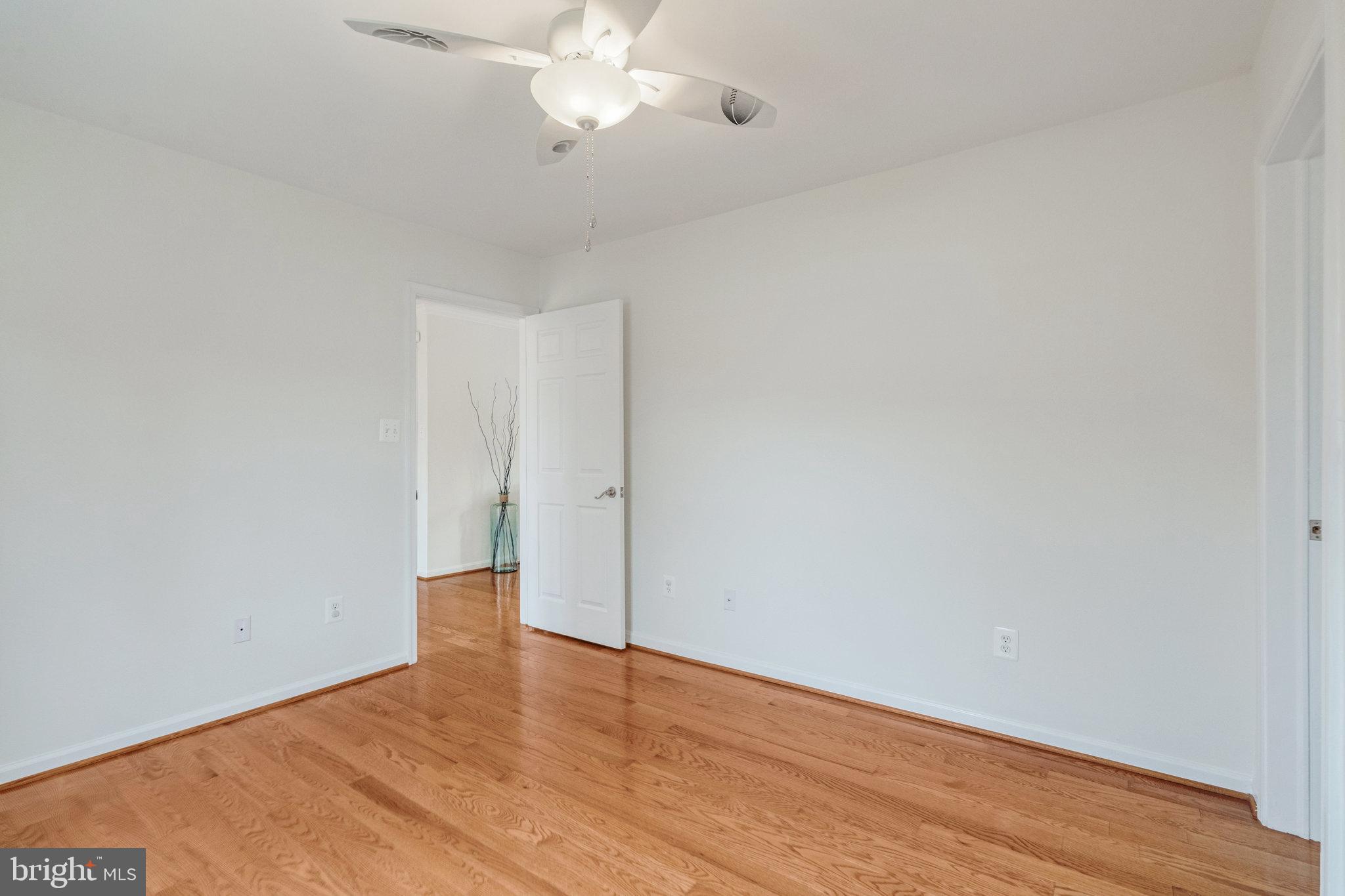 EAST VIENNA WOODS - Residential