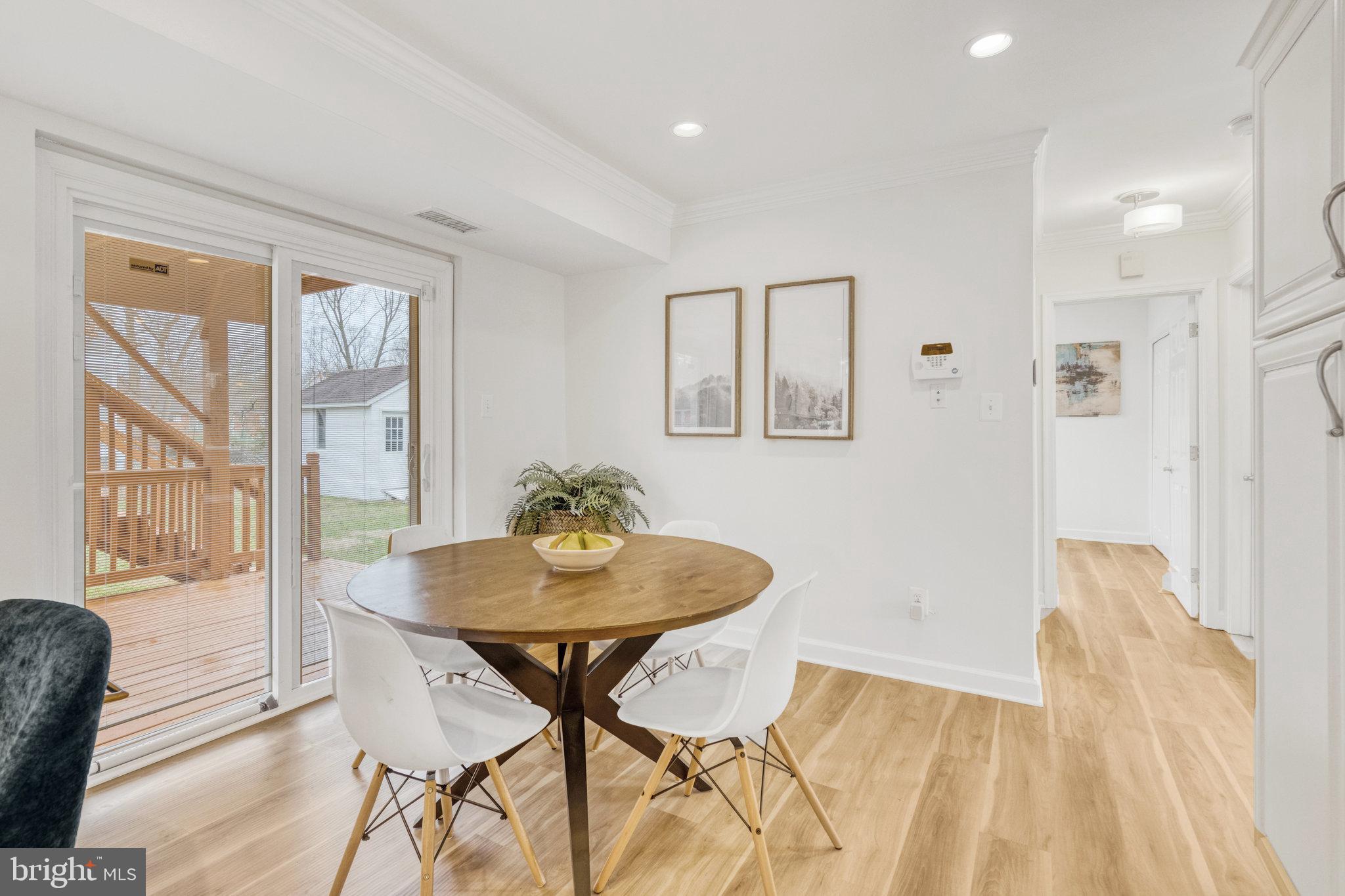 EAST VIENNA WOODS - Residential