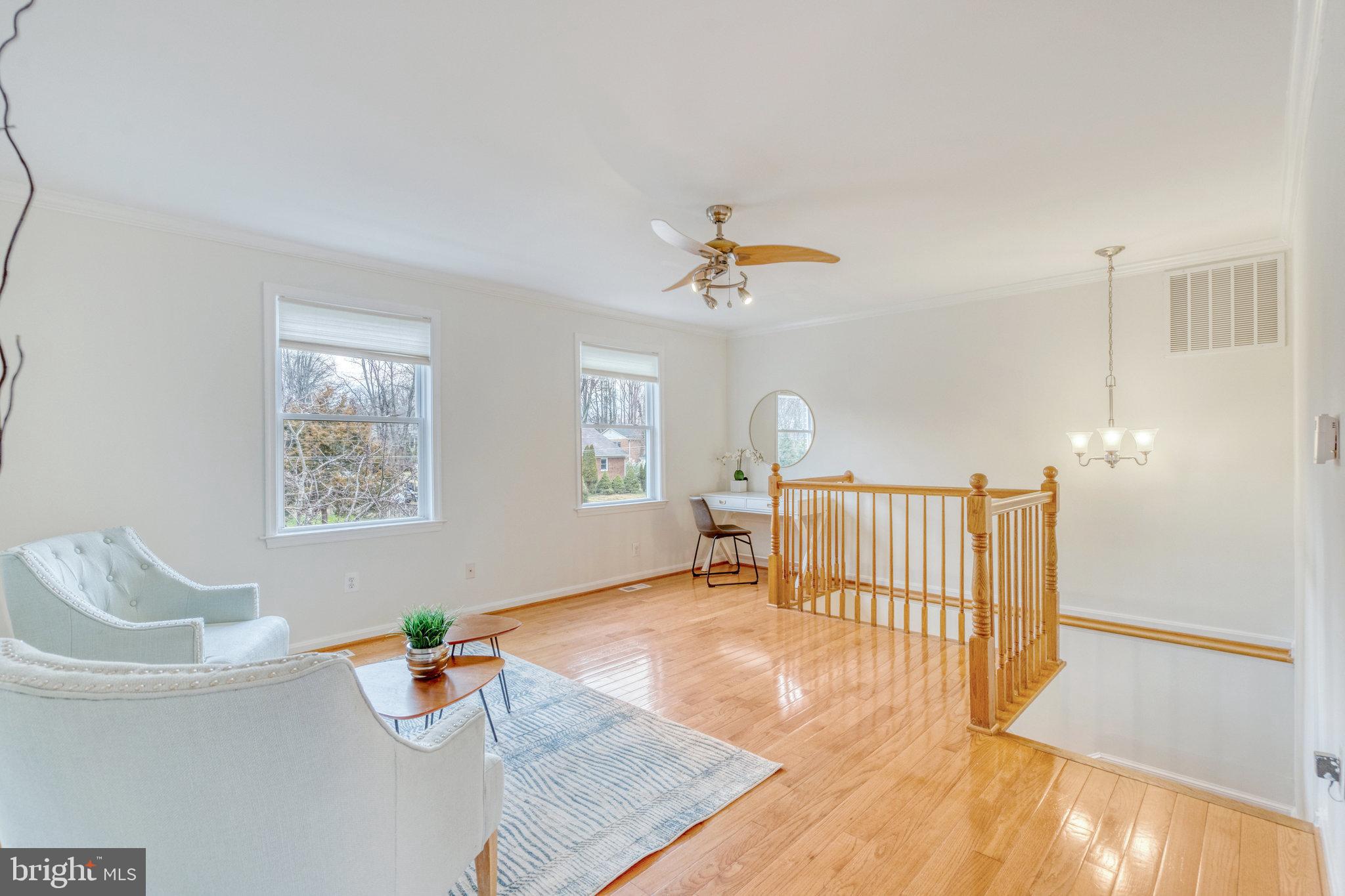 EAST VIENNA WOODS - Residential