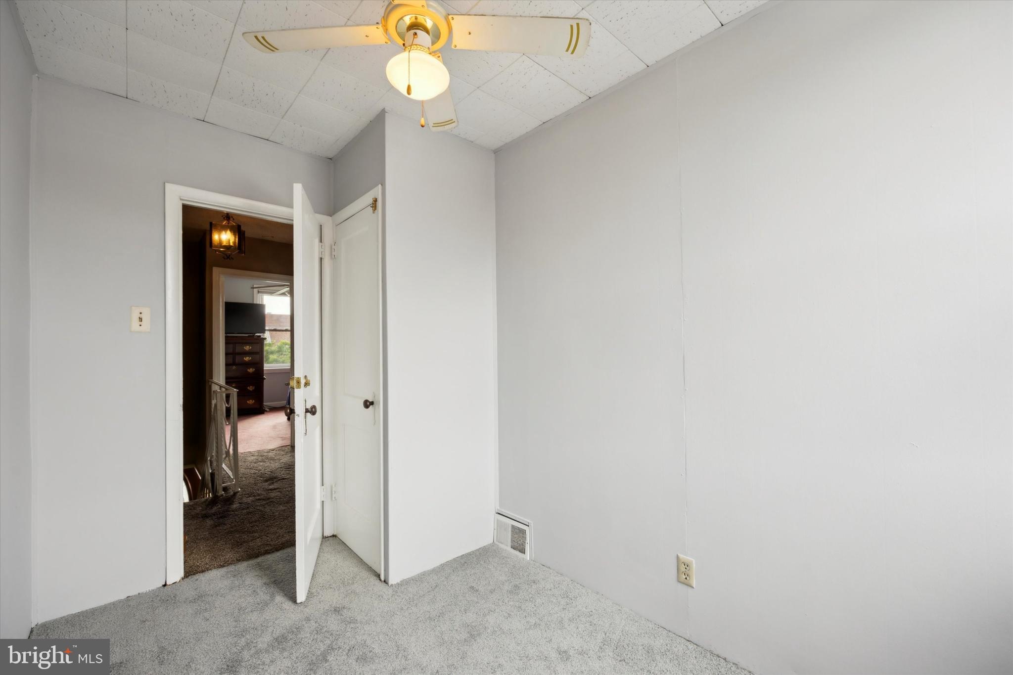 HOLMESBURG - Residential