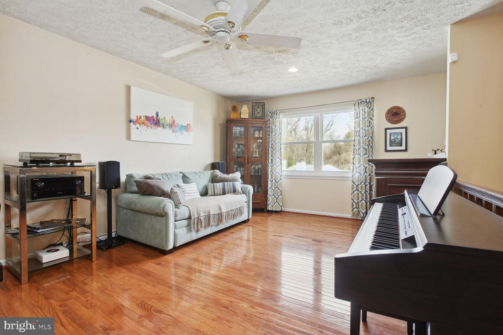 STONEYBROOKE VILLAGE - Residential