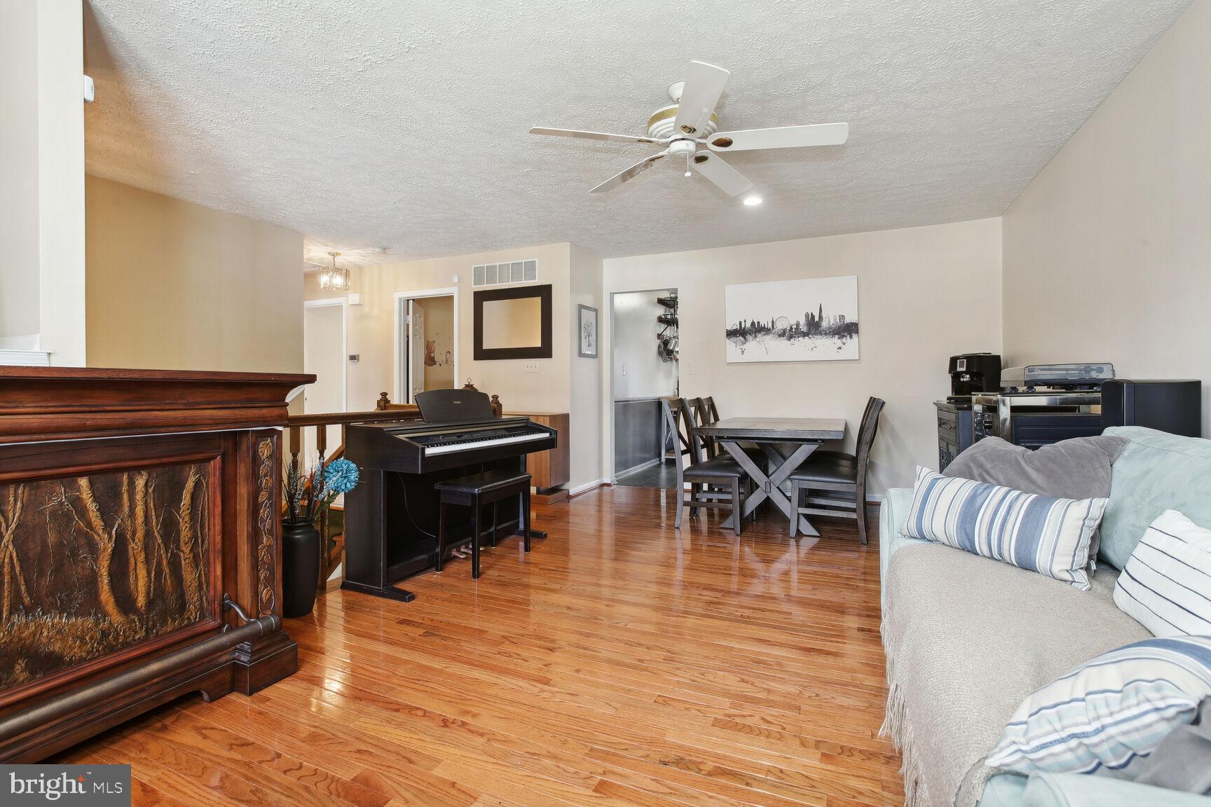 STONEYBROOKE VILLAGE - Residential