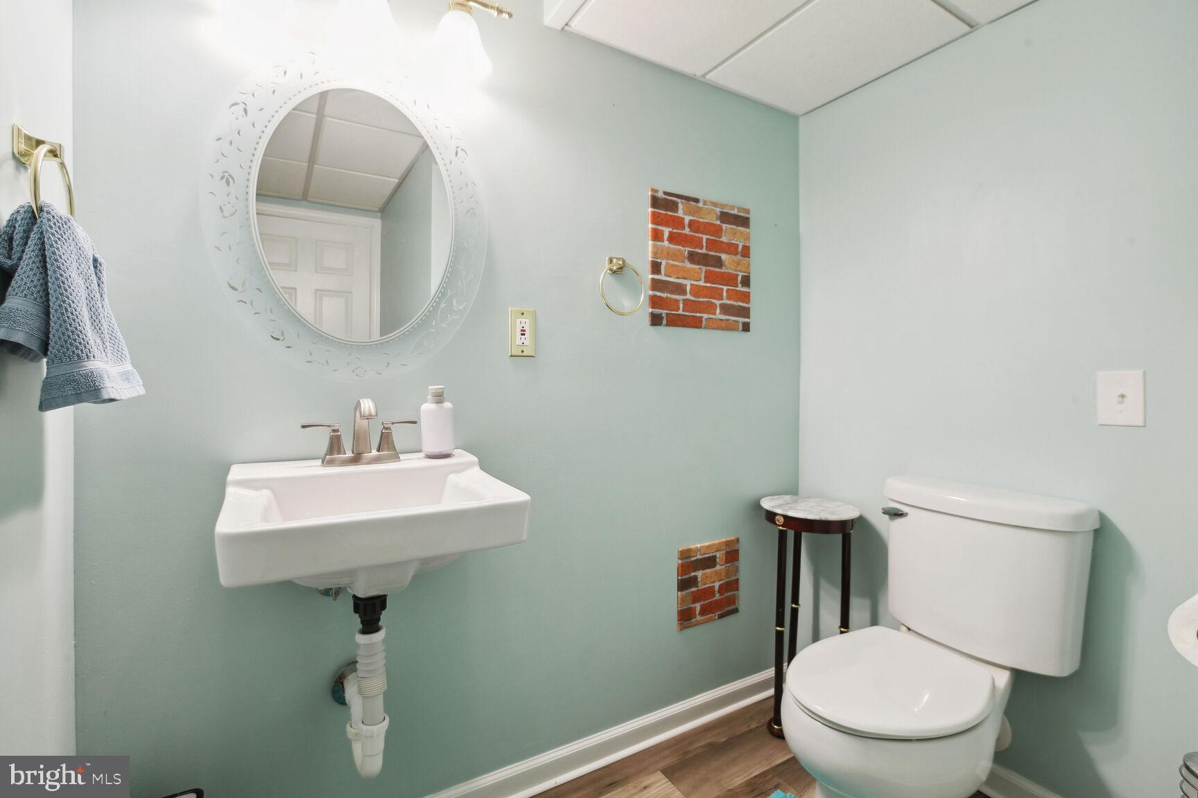 STONEYBROOKE VILLAGE - Residential